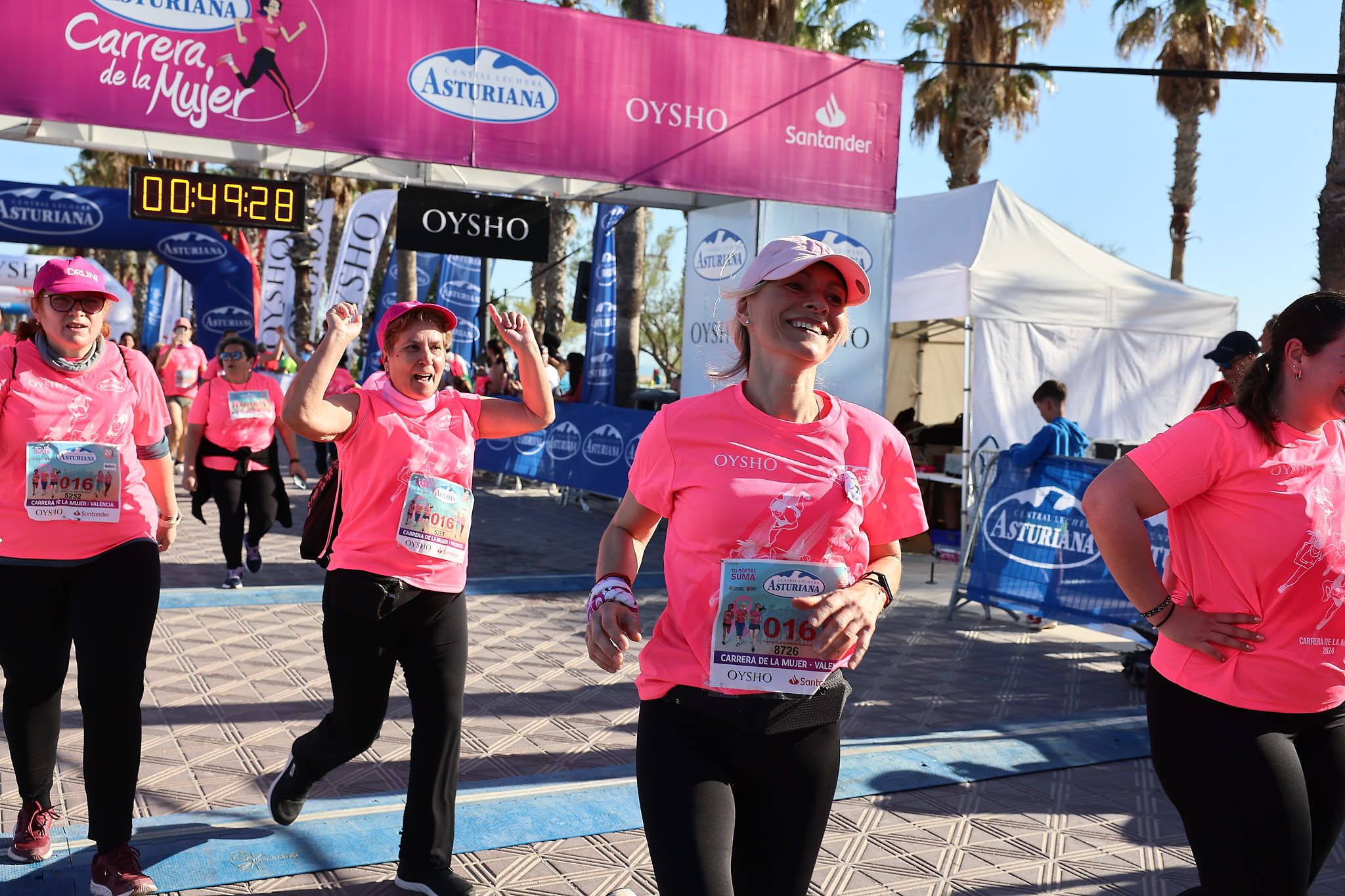 Las mejores fotos de la Carrera de la Mujer Central Lechera Asturiana de Valencia 2024. 0902