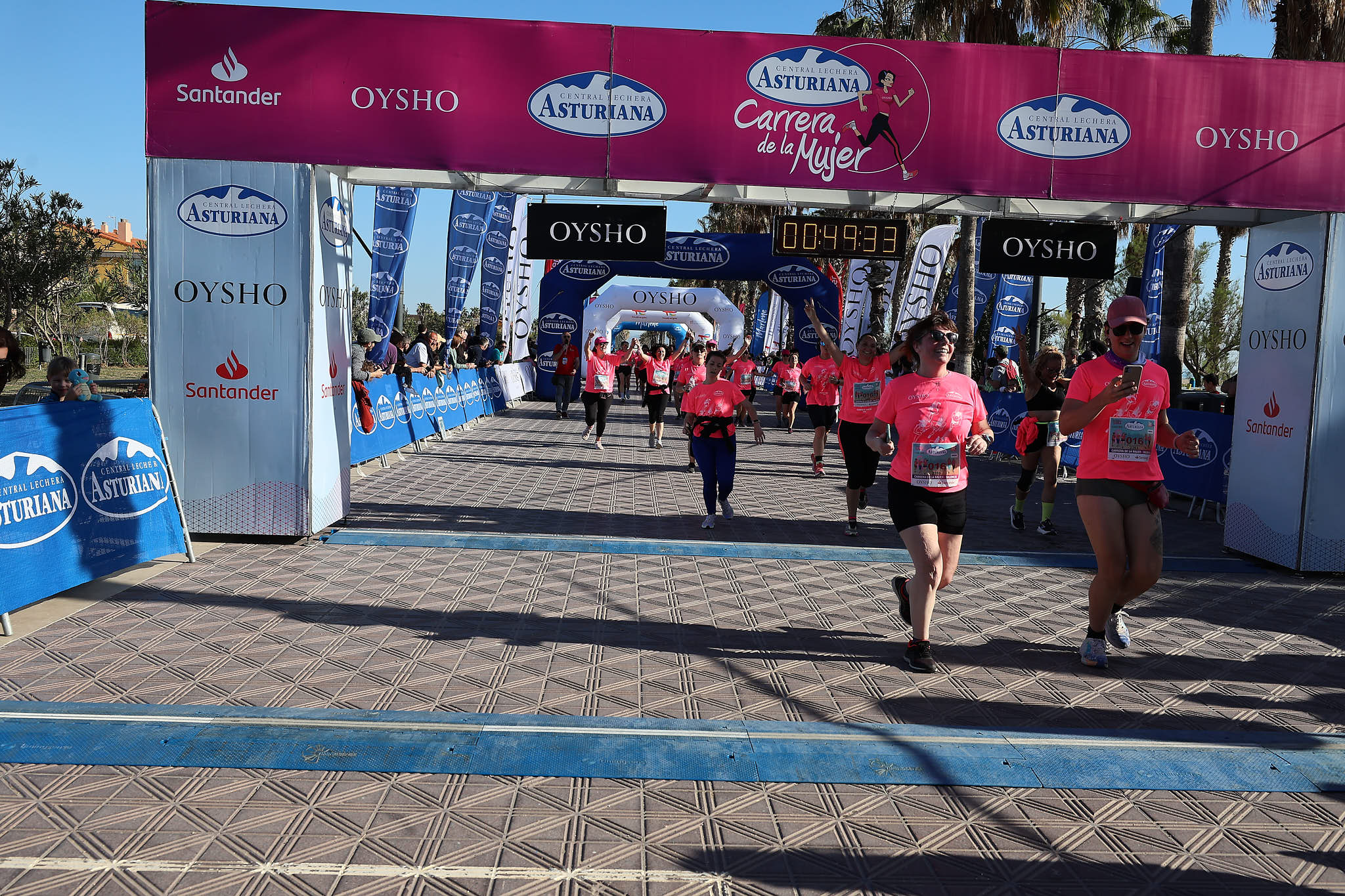 Las mejores fotos de la Carrera de la Mujer Central Lechera Asturiana de Valencia 2024. 0905