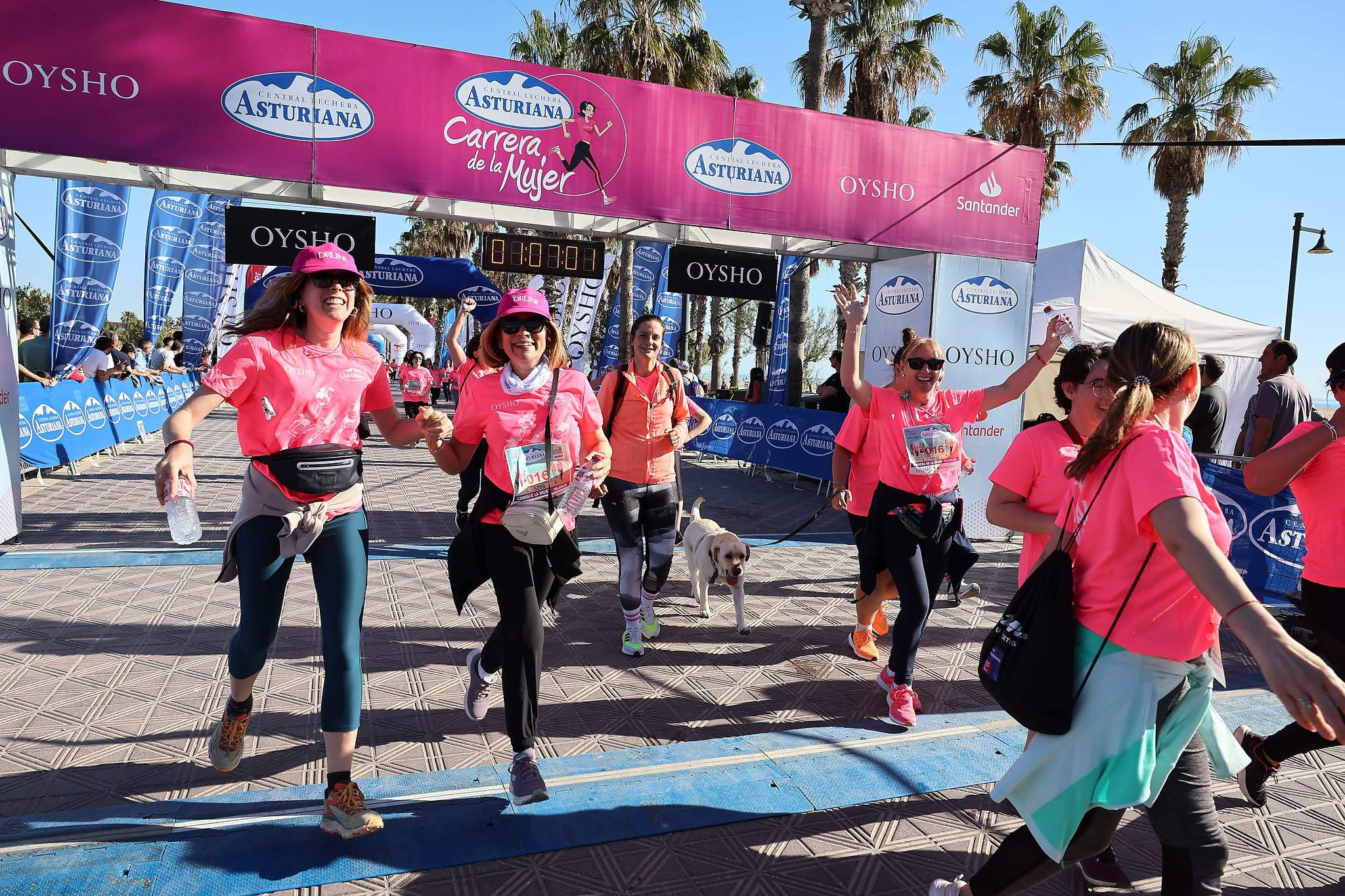 Las mejores fotos de la Carrera de la Mujer Central Lechera Asturiana de Valencia 2024. 1198