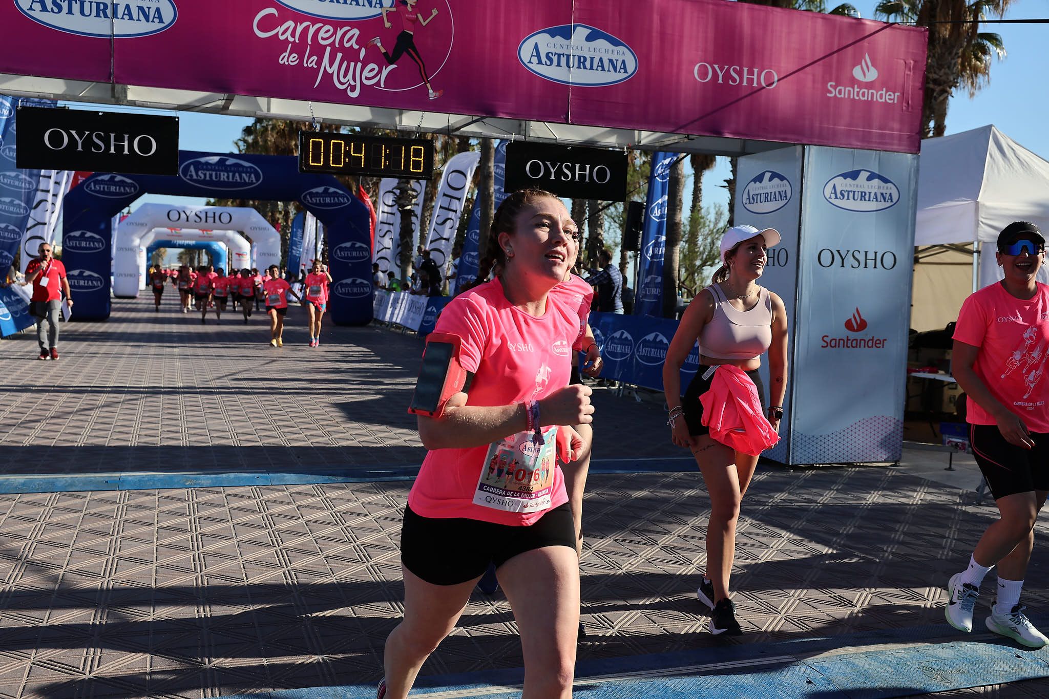 Las mejores fotos de la Carrera de la Mujer Central Lechera Asturiana de Valencia 2024. 0613