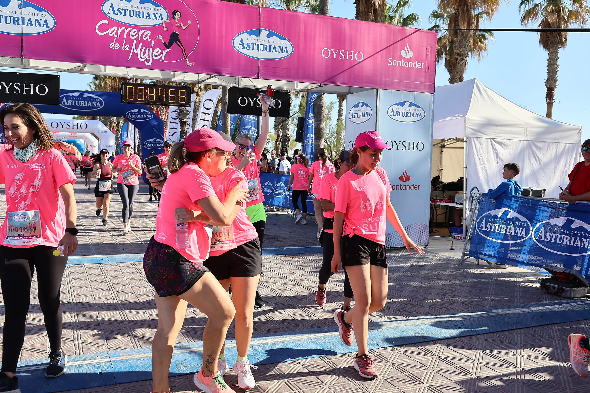 Las mejores fotos de la Carrera de la Mujer Central Lechera Asturiana de Valencia 2024. 0916