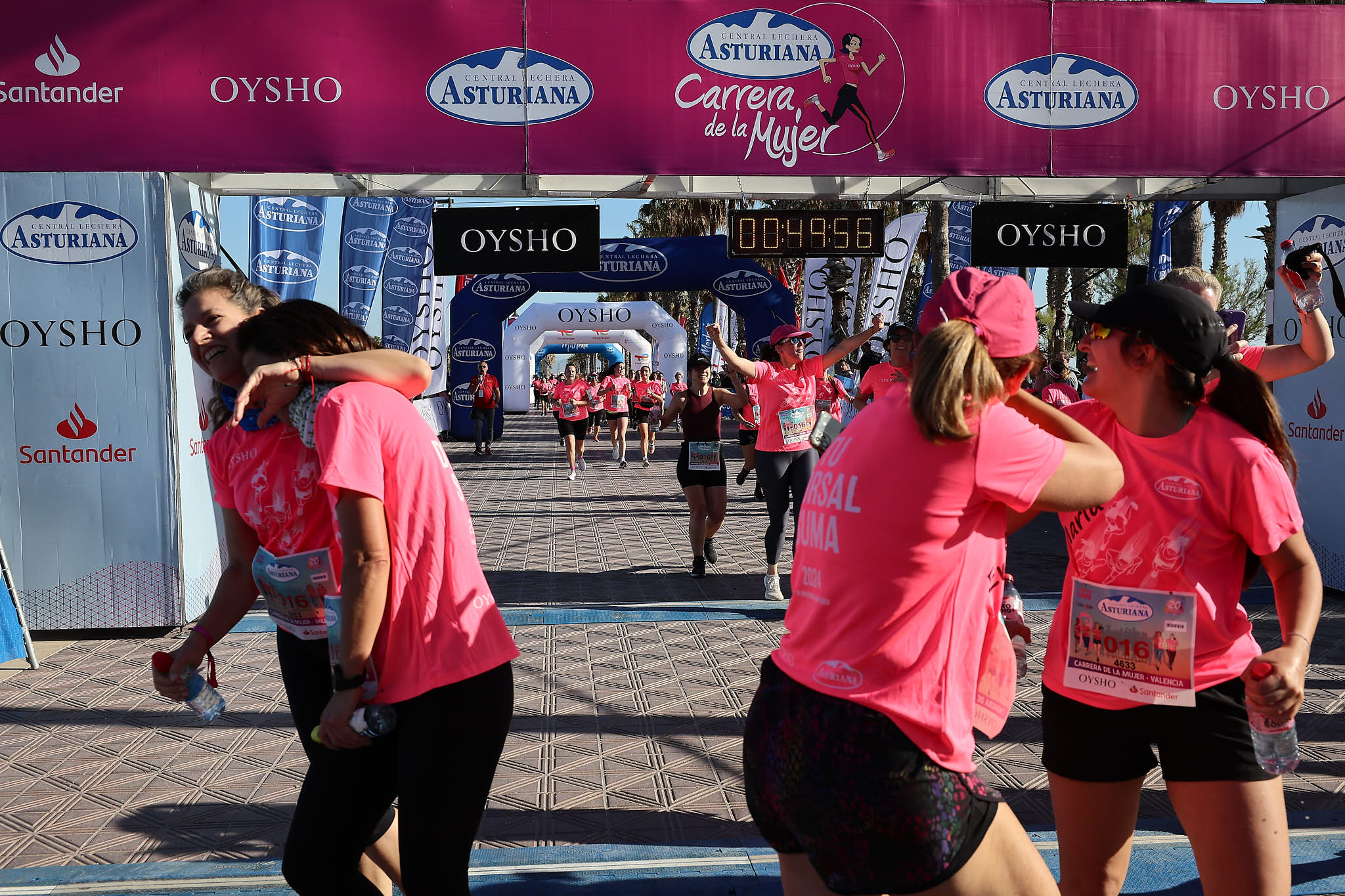Las mejores fotos de la Carrera de la Mujer Central Lechera Asturiana de Valencia 2024. 0917