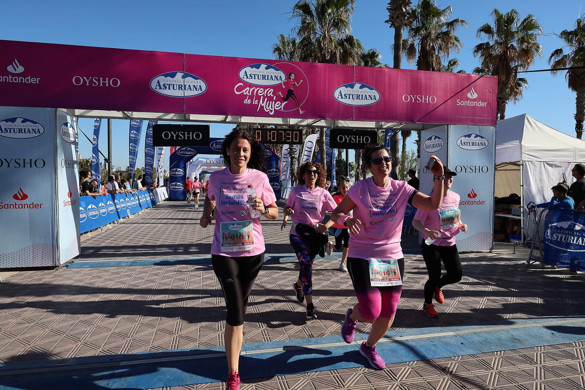 Las mejores fotos de la Carrera de la Mujer Central Lechera Asturiana de Valencia 2024. 1211