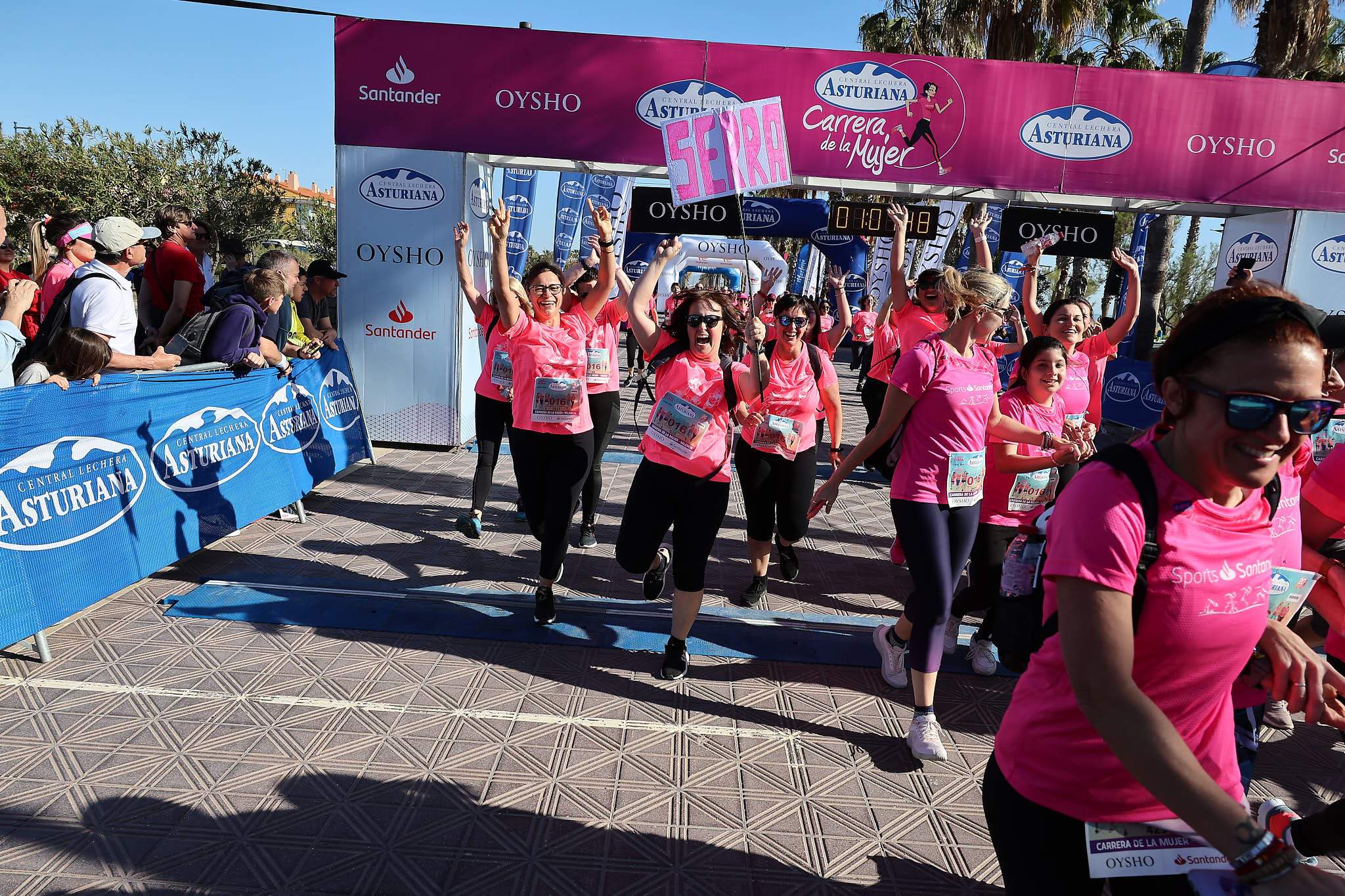 Las mejores fotos de la Carrera de la Mujer Central Lechera Asturiana de Valencia 2024. 1220