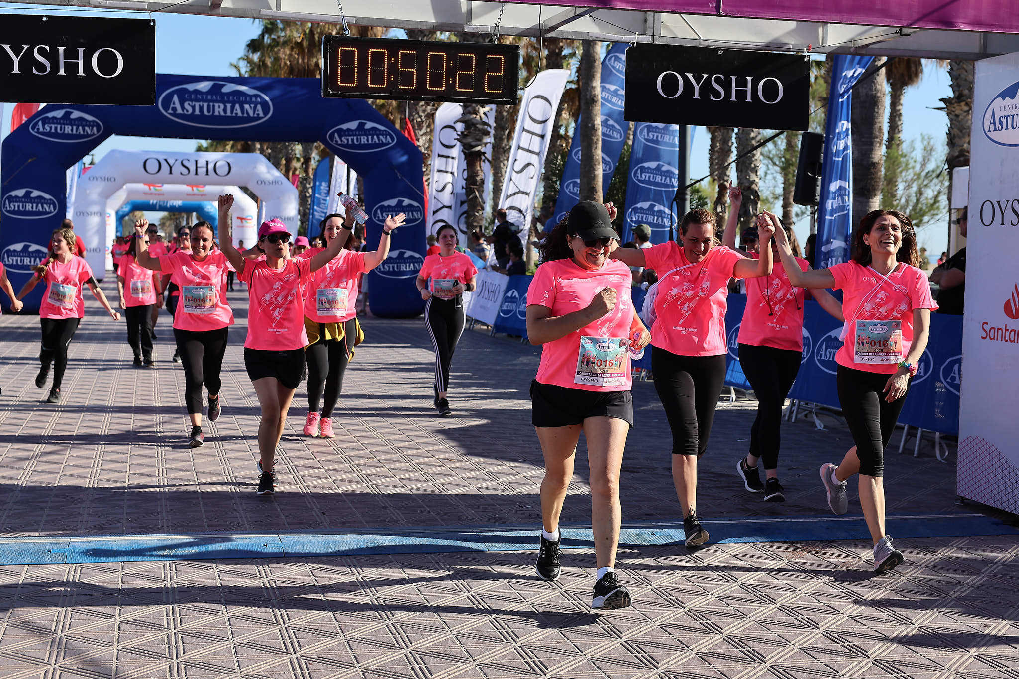 Las mejores fotos de la Carrera de la Mujer Central Lechera Asturiana de Valencia 2024. 0934