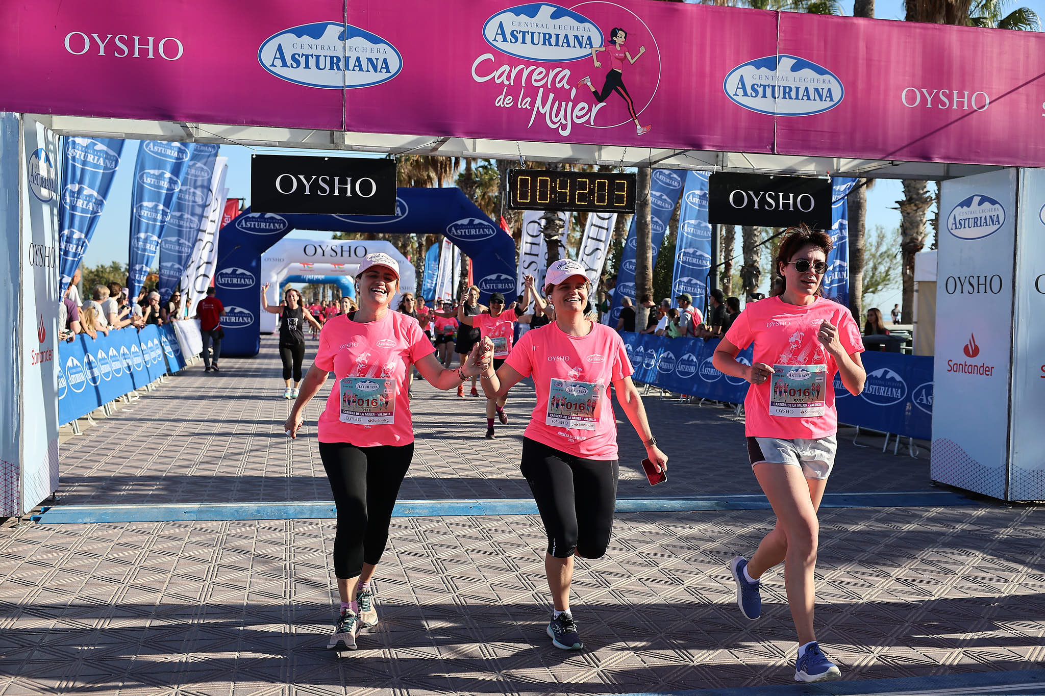 Las mejores fotos de la Carrera de la Mujer Central Lechera Asturiana de Valencia 2024. 0638