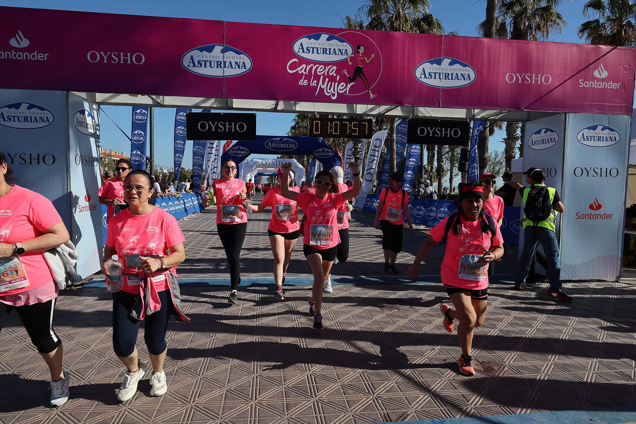 Las mejores fotos de la Carrera de la Mujer Central Lechera Asturiana de Valencia 2024. 1227