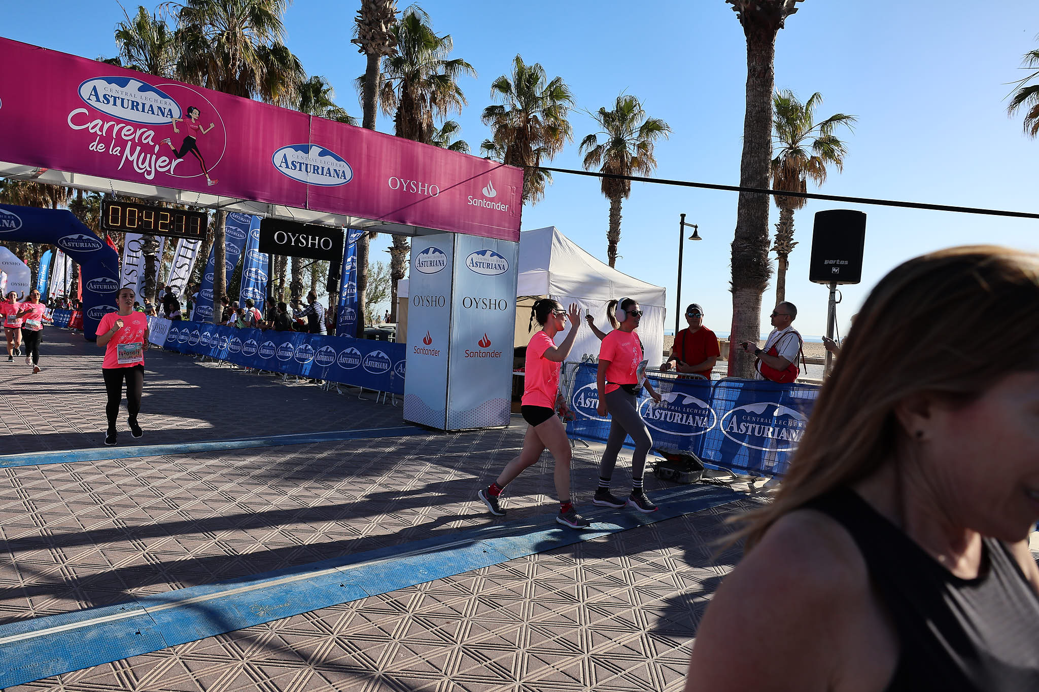 Las mejores fotos de la Carrera de la Mujer Central Lechera Asturiana de Valencia 2024. 0643