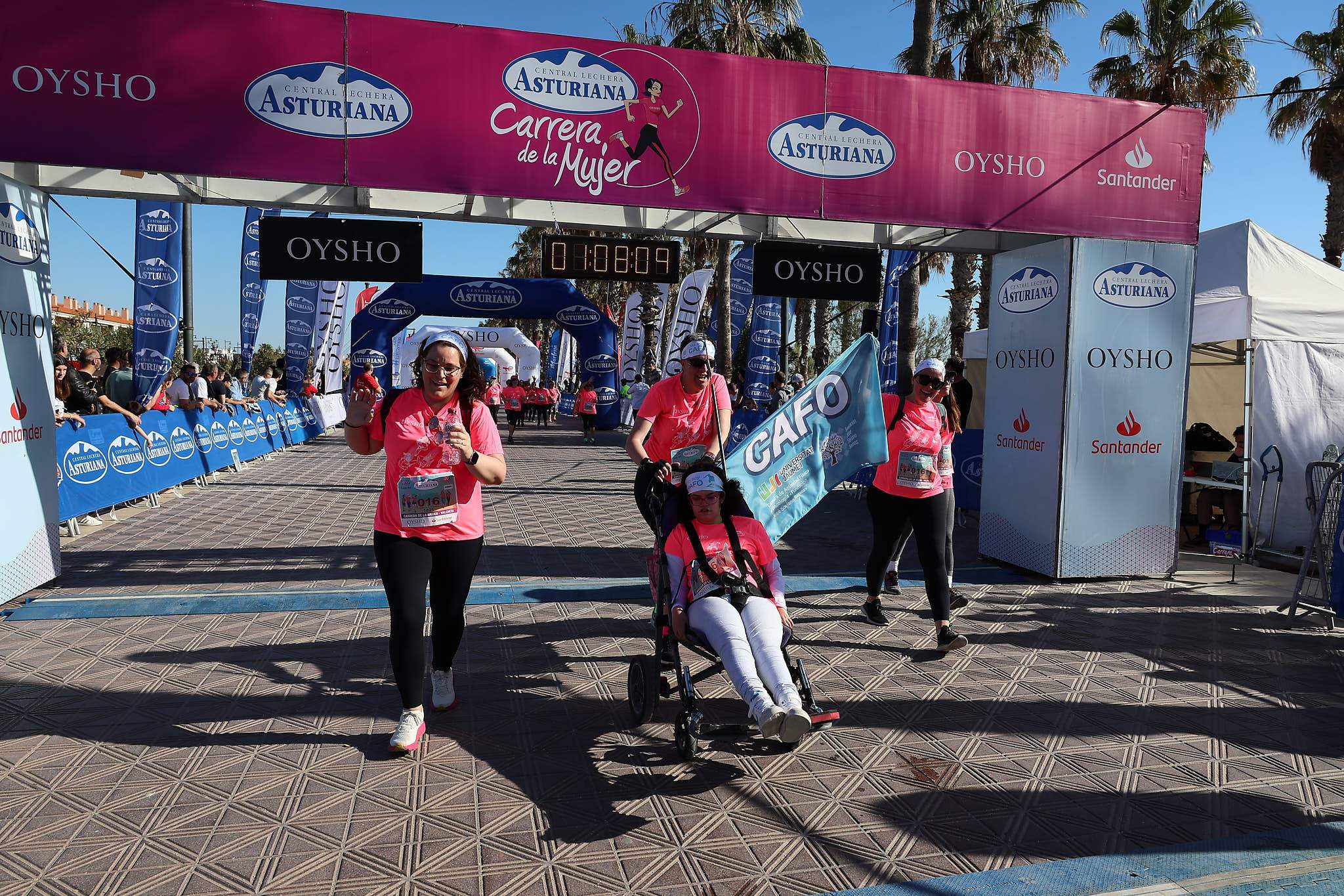 Las mejores fotos de la Carrera de la Mujer Central Lechera Asturiana de Valencia 2024. 1232