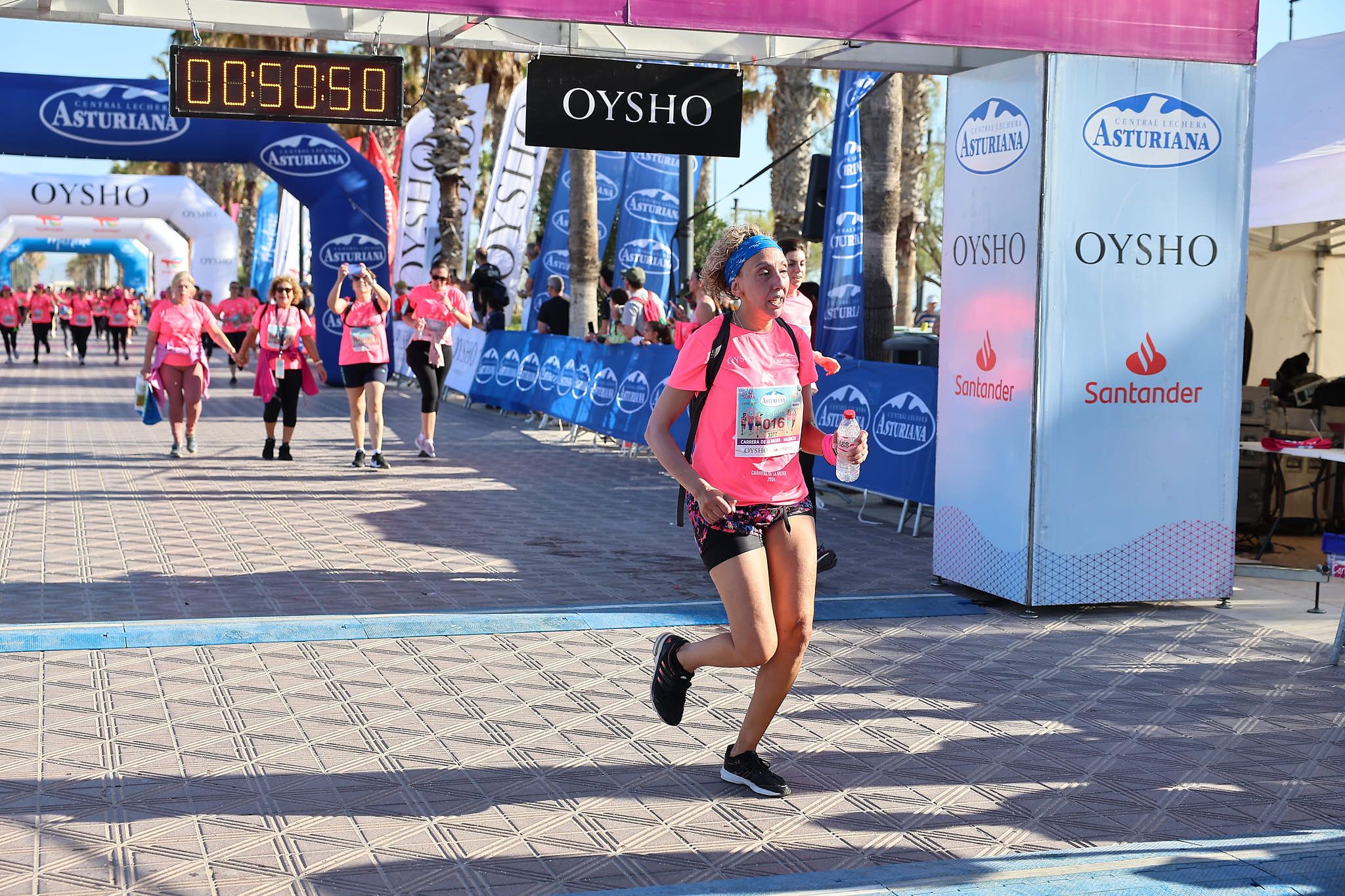Las mejores fotos de la Carrera de la Mujer Central Lechera Asturiana de Valencia 2024. 0947