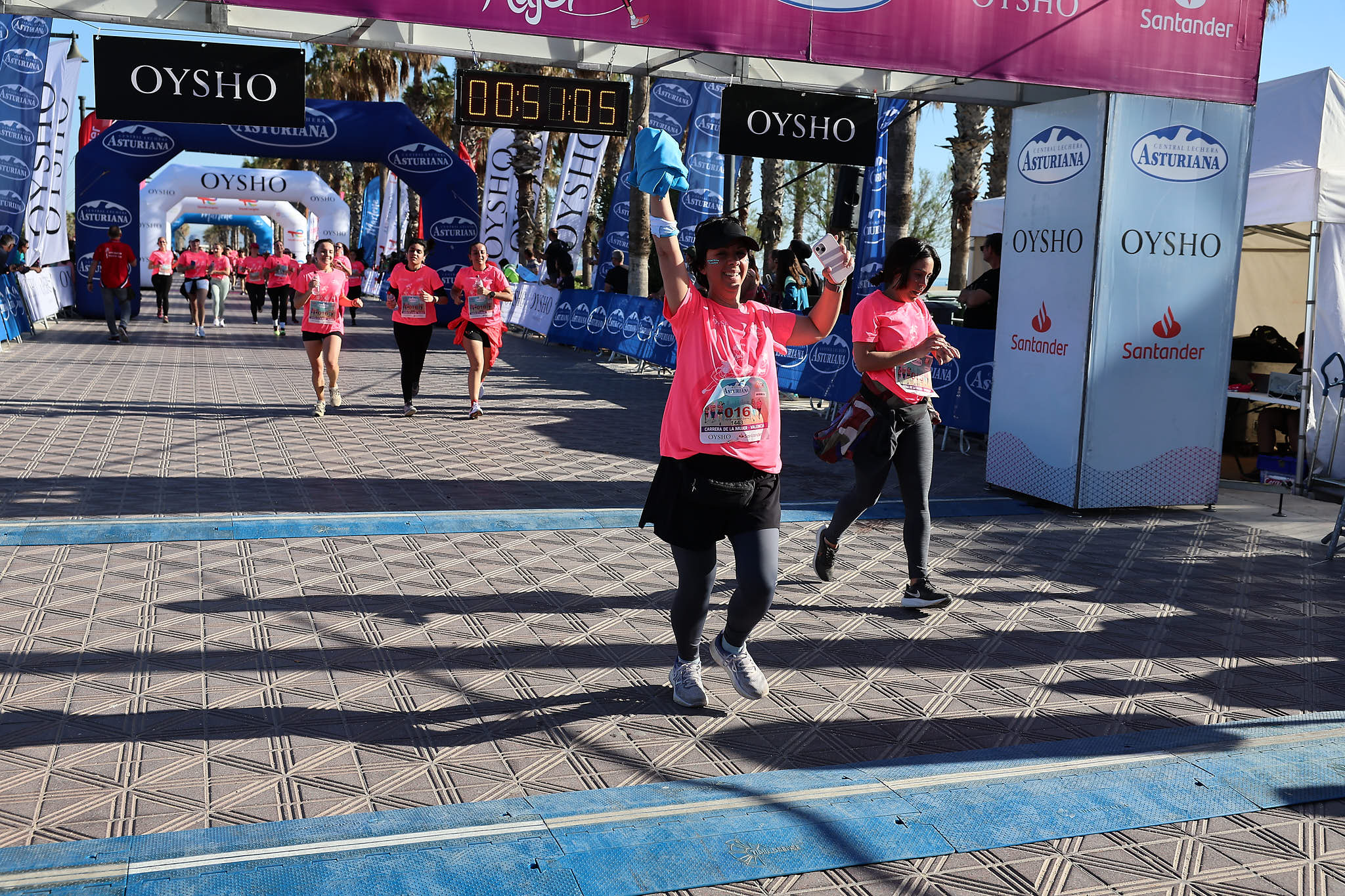 Las mejores fotos de la Carrera de la Mujer Central Lechera Asturiana de Valencia 2024. 0954