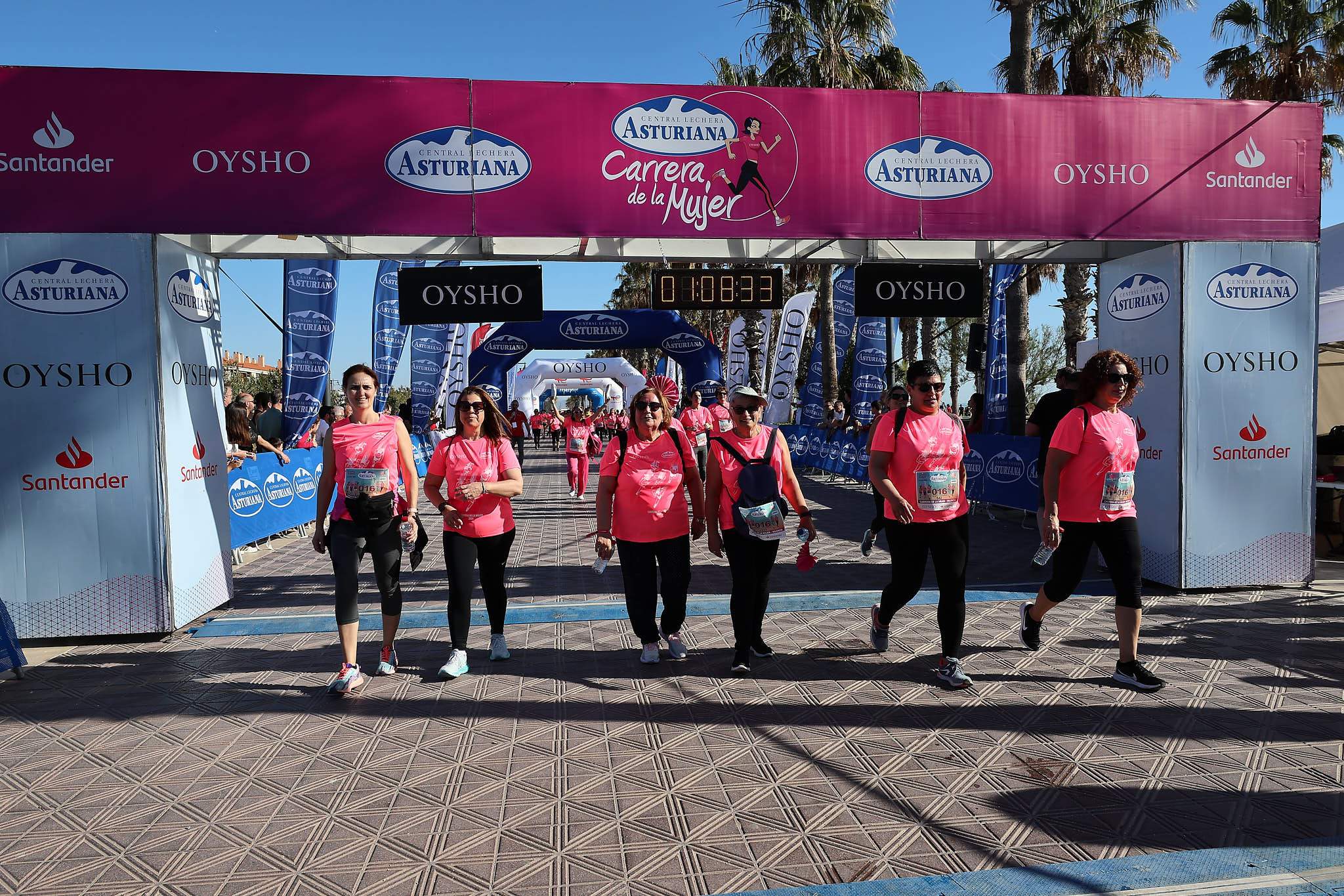 Las mejores fotos de la Carrera de la Mujer Central Lechera Asturiana de Valencia 2024. 1239