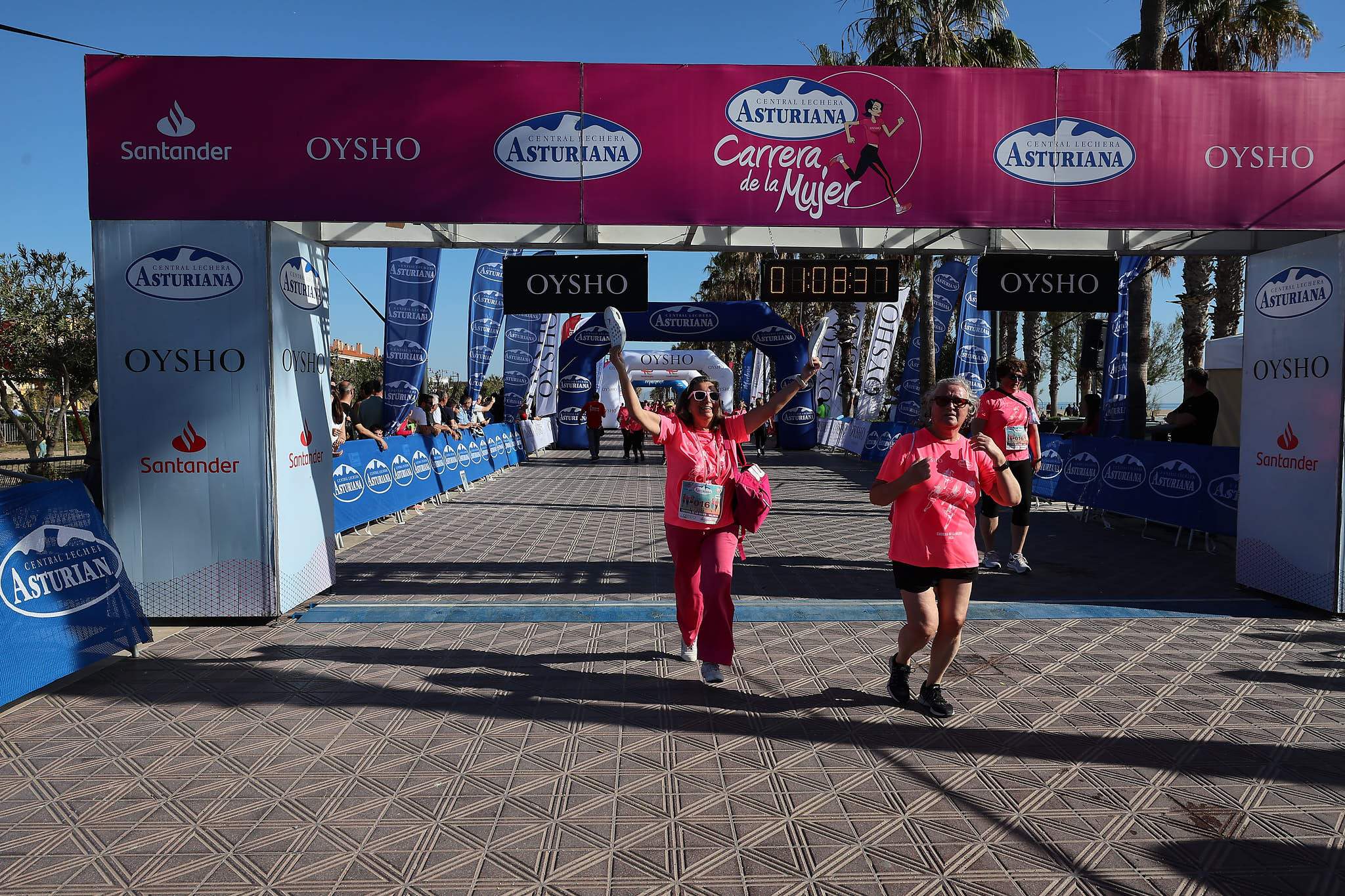 Las mejores fotos de la Carrera de la Mujer Central Lechera Asturiana de Valencia 2024. 1241