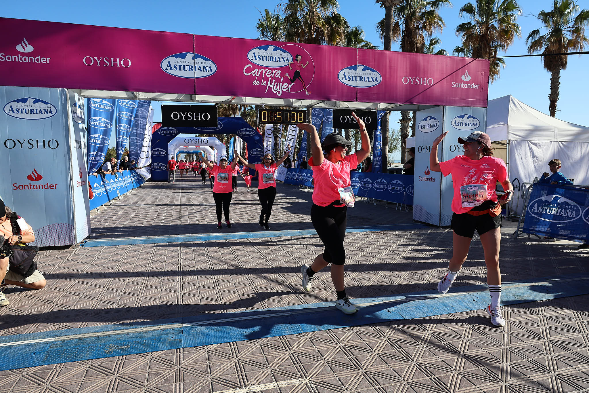 Las mejores fotos de la Carrera de la Mujer Central Lechera Asturiana de Valencia 2024. 0963