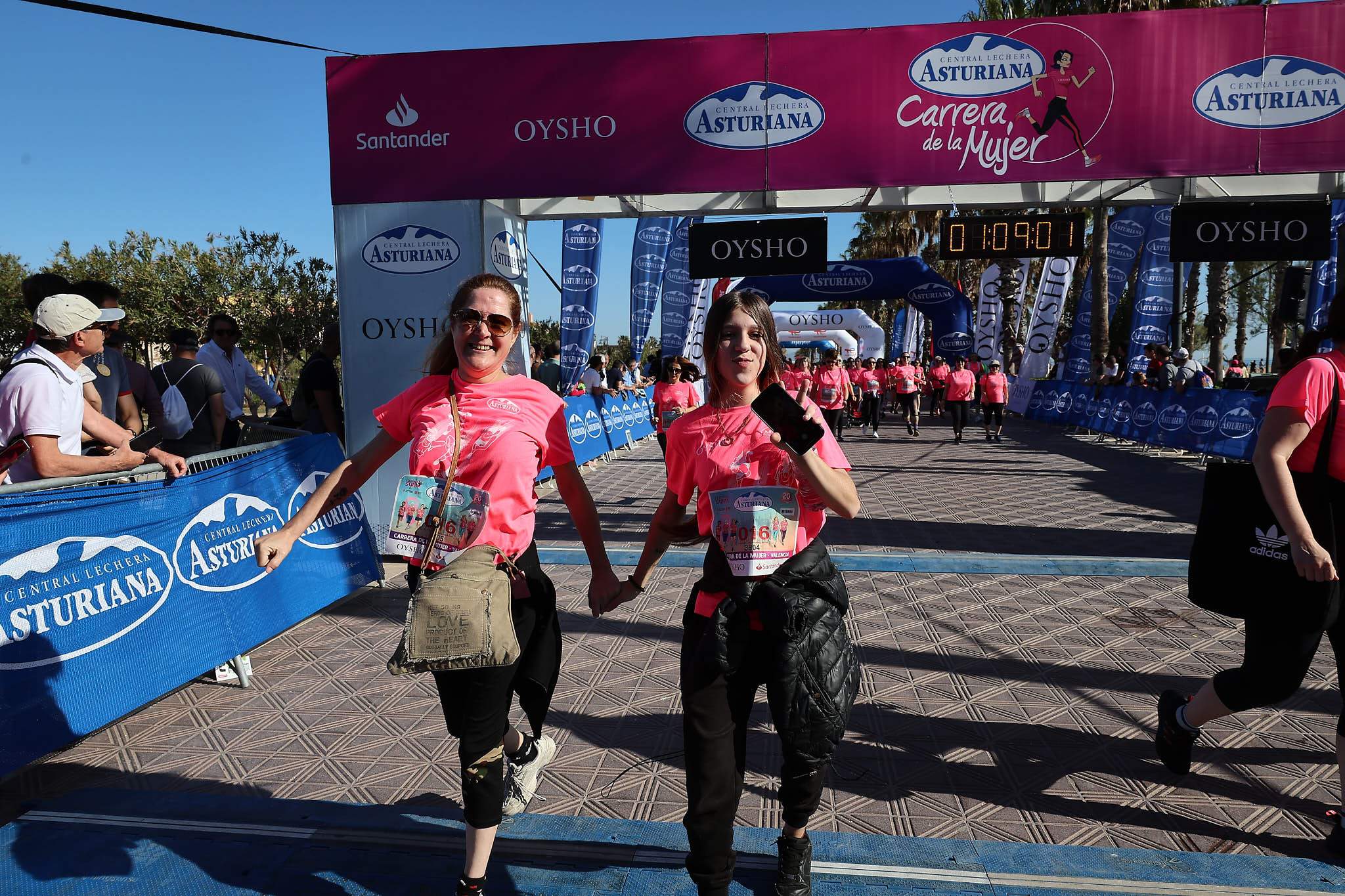 Las mejores fotos de la Carrera de la Mujer Central Lechera Asturiana de Valencia 2024. 1250