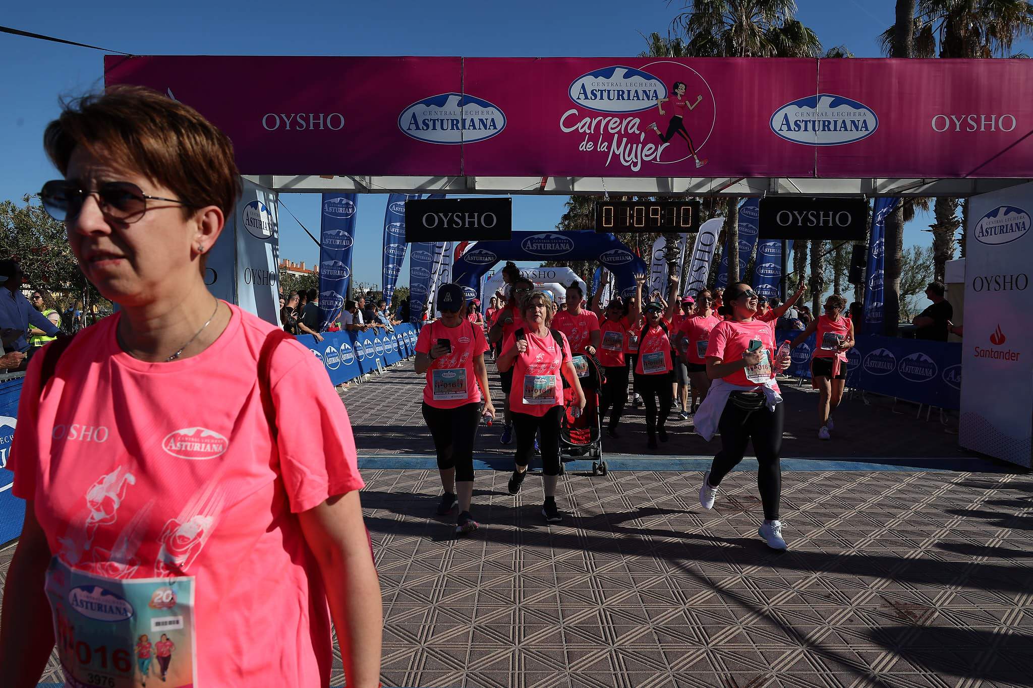 Las mejores fotos de la Carrera de la Mujer Central Lechera Asturiana de Valencia 2024. 1252