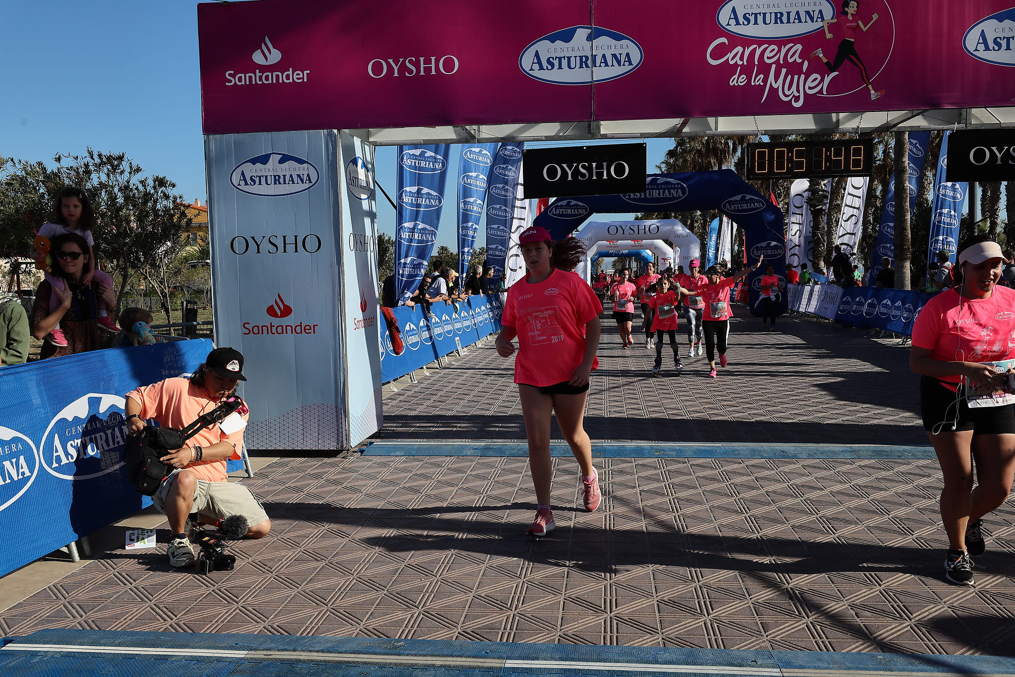 Las mejores fotos de la Carrera de la Mujer Central Lechera Asturiana de Valencia 2024. 0969
