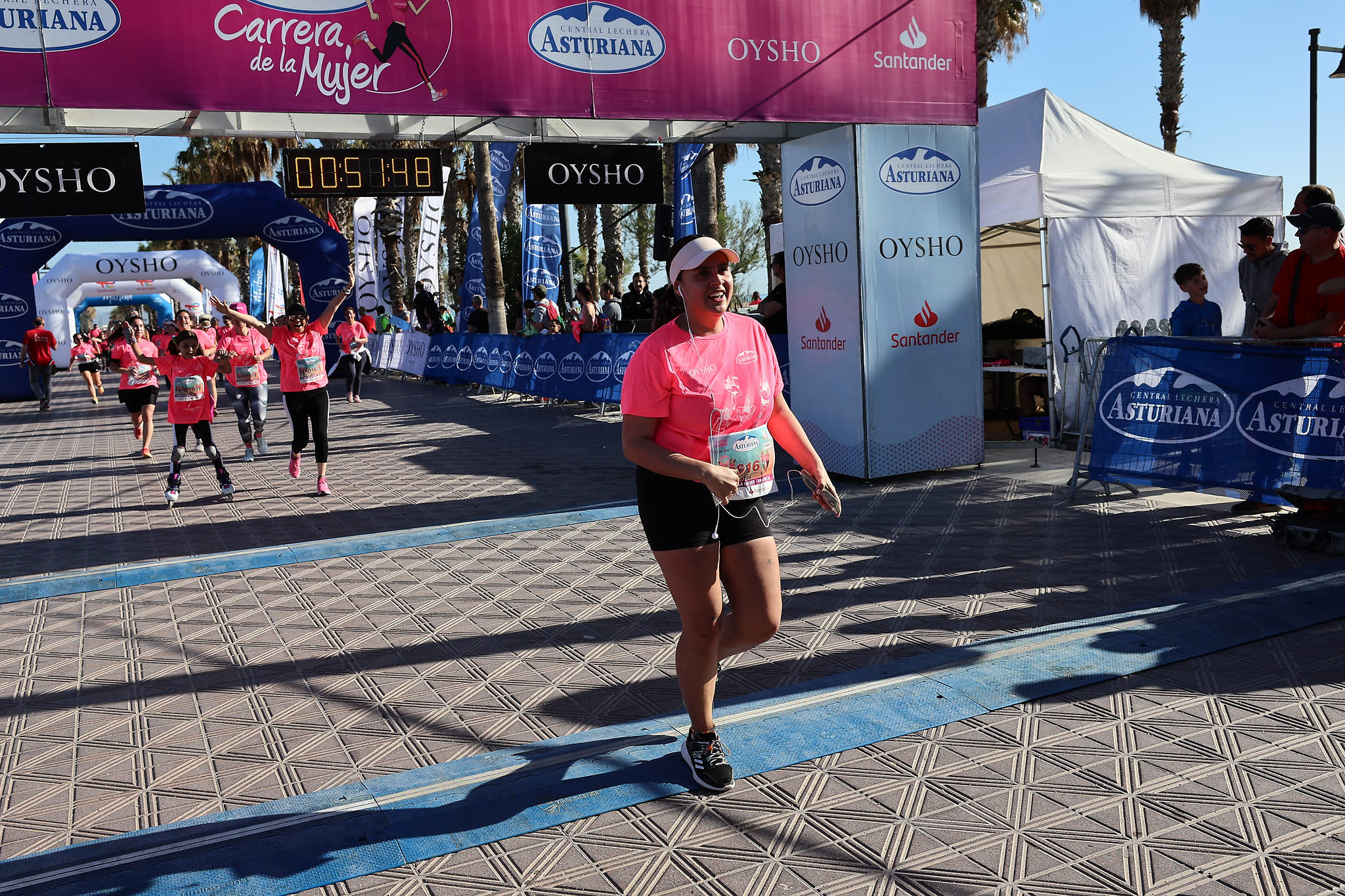 Las mejores fotos de la Carrera de la Mujer Central Lechera Asturiana de Valencia 2024. 0970