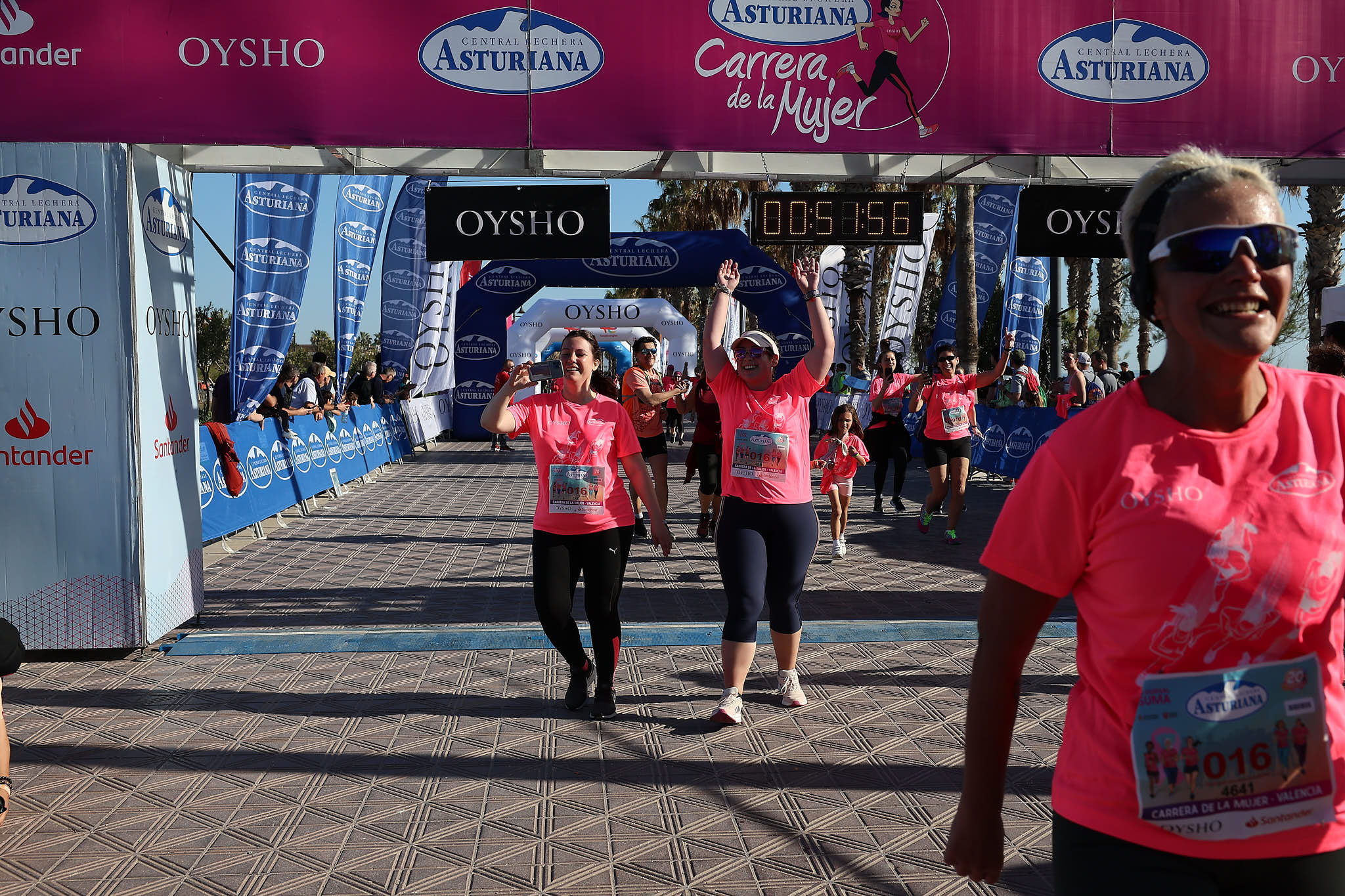 Las mejores fotos de la Carrera de la Mujer Central Lechera Asturiana de Valencia 2024. 0976