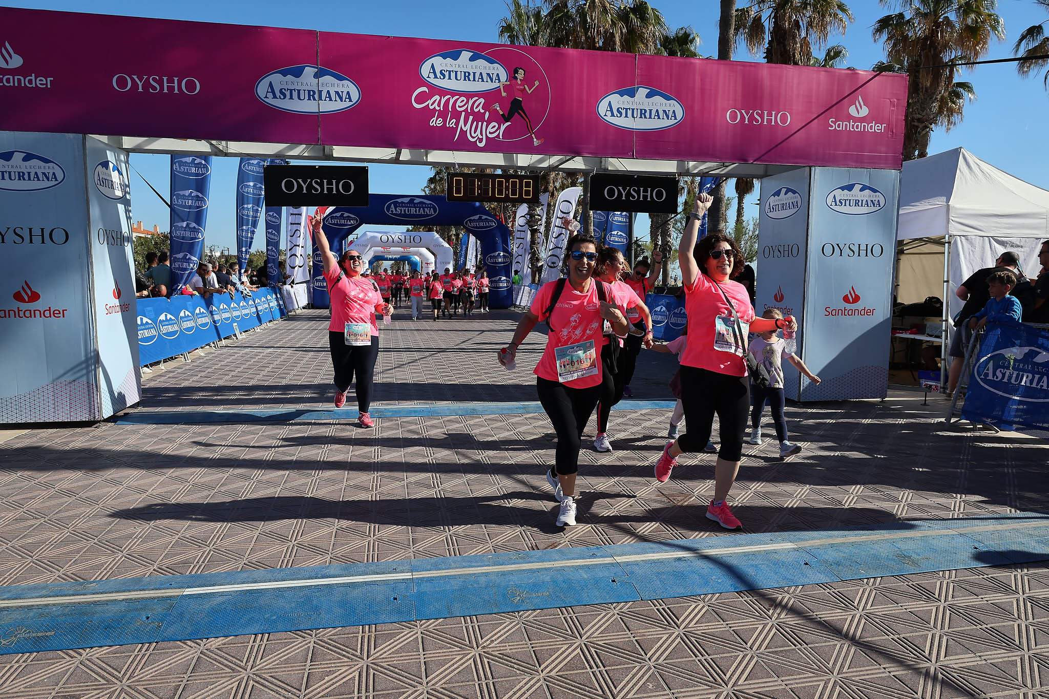 Las mejores fotos de la Carrera de la Mujer Central Lechera Asturiana de Valencia 2024. 1271