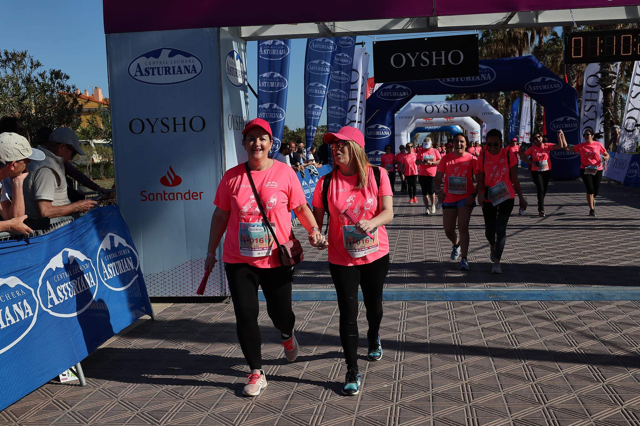 Las mejores fotos de la Carrera de la Mujer Central Lechera Asturiana de Valencia 2024. 1277