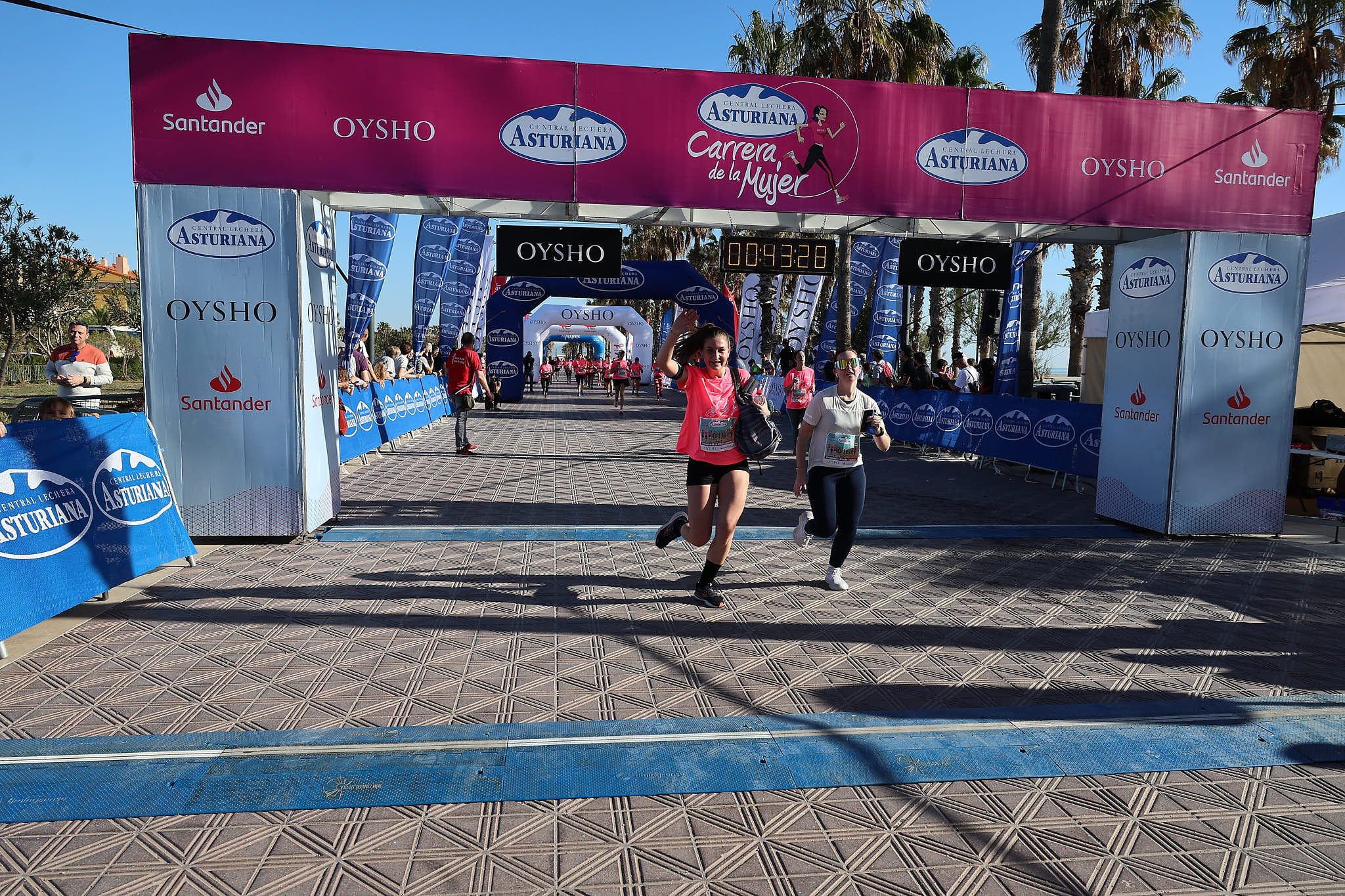 Las mejores fotos de la Carrera de la Mujer Central Lechera Asturiana de Valencia 2024. 0692