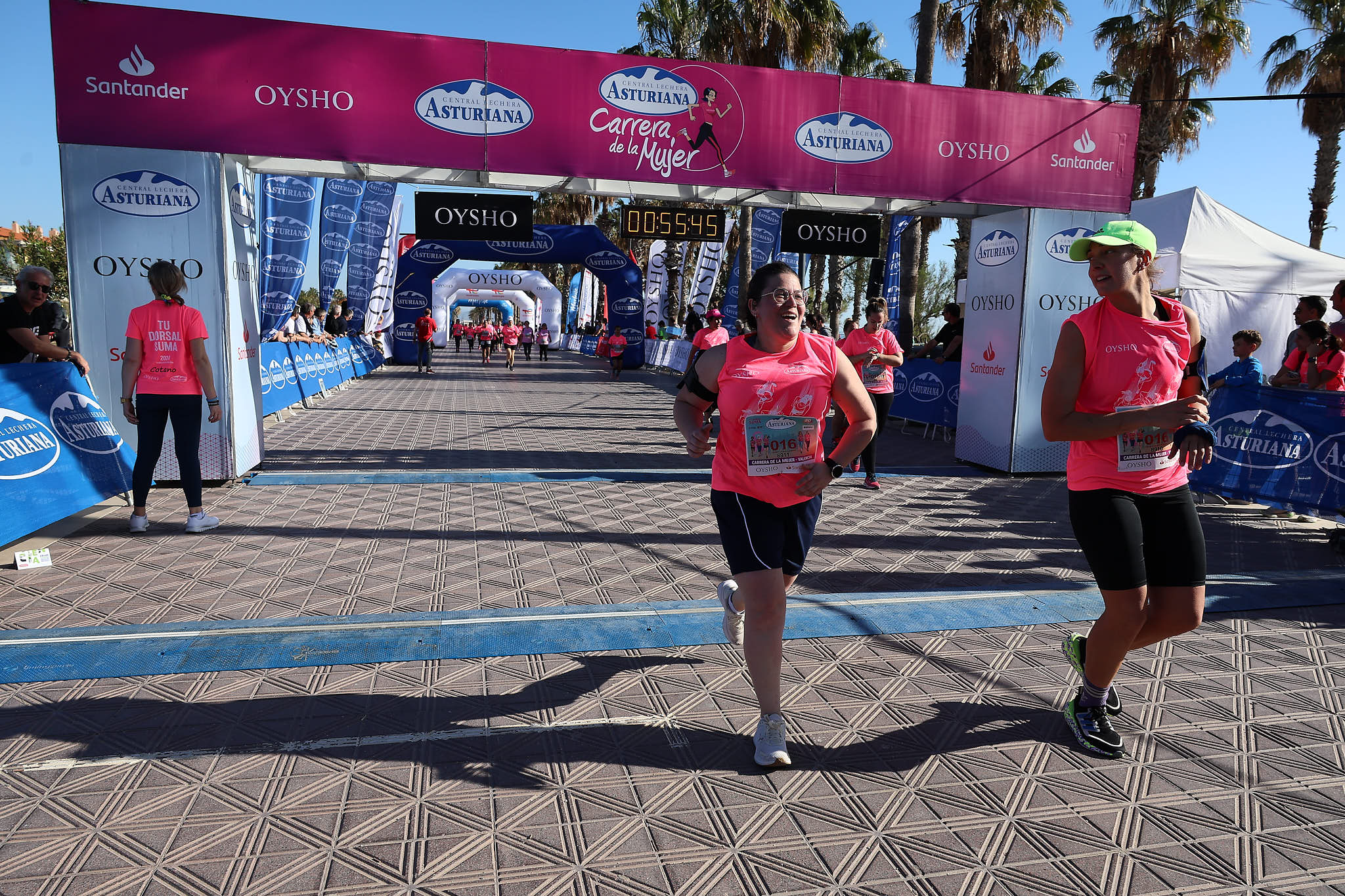 Las mejores fotos de la Carrera de la Mujer Central Lechera Asturiana de Valencia 2024. 0992