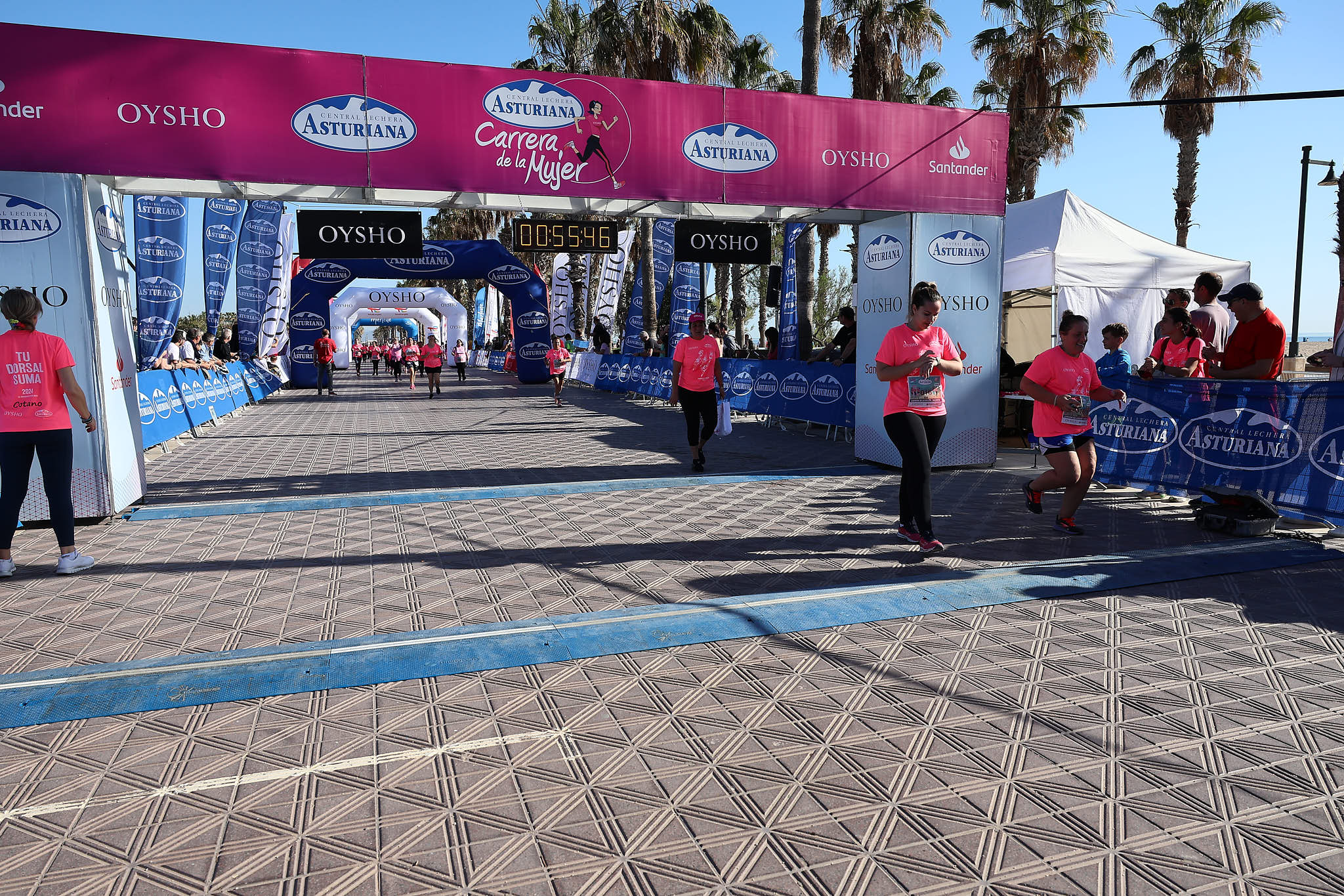 Las mejores fotos de la Carrera de la Mujer Central Lechera Asturiana de Valencia 2024. 0993