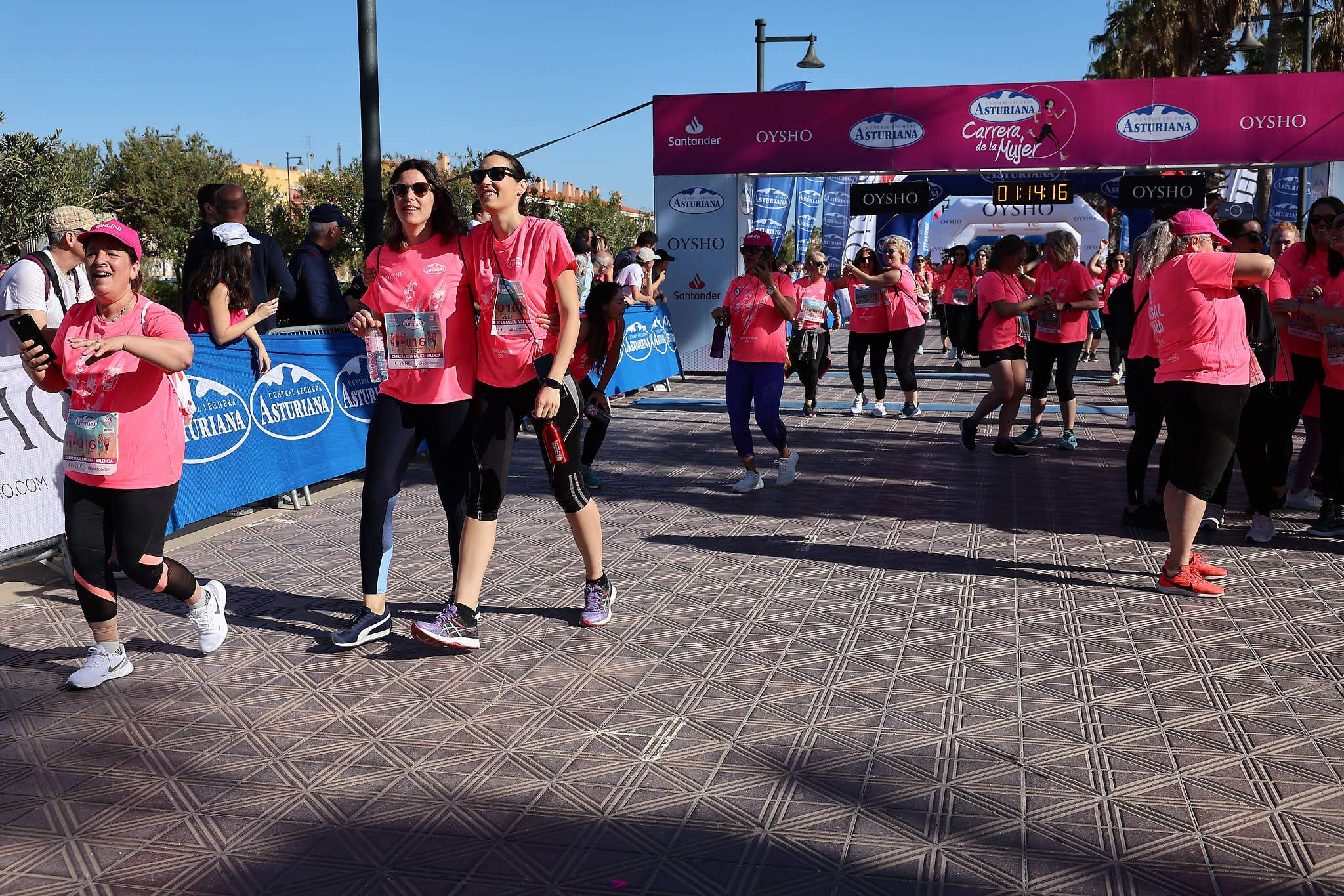 Las mejores fotos de la Carrera de la Mujer Central Lechera Asturiana de Valencia 2024. 1314