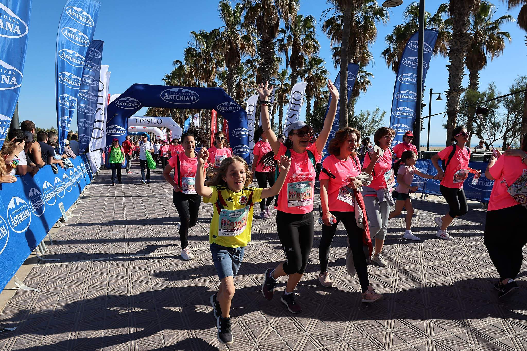 Las mejores fotos de la Carrera de la Mujer Central Lechera Asturiana de Valencia 2024. 1325