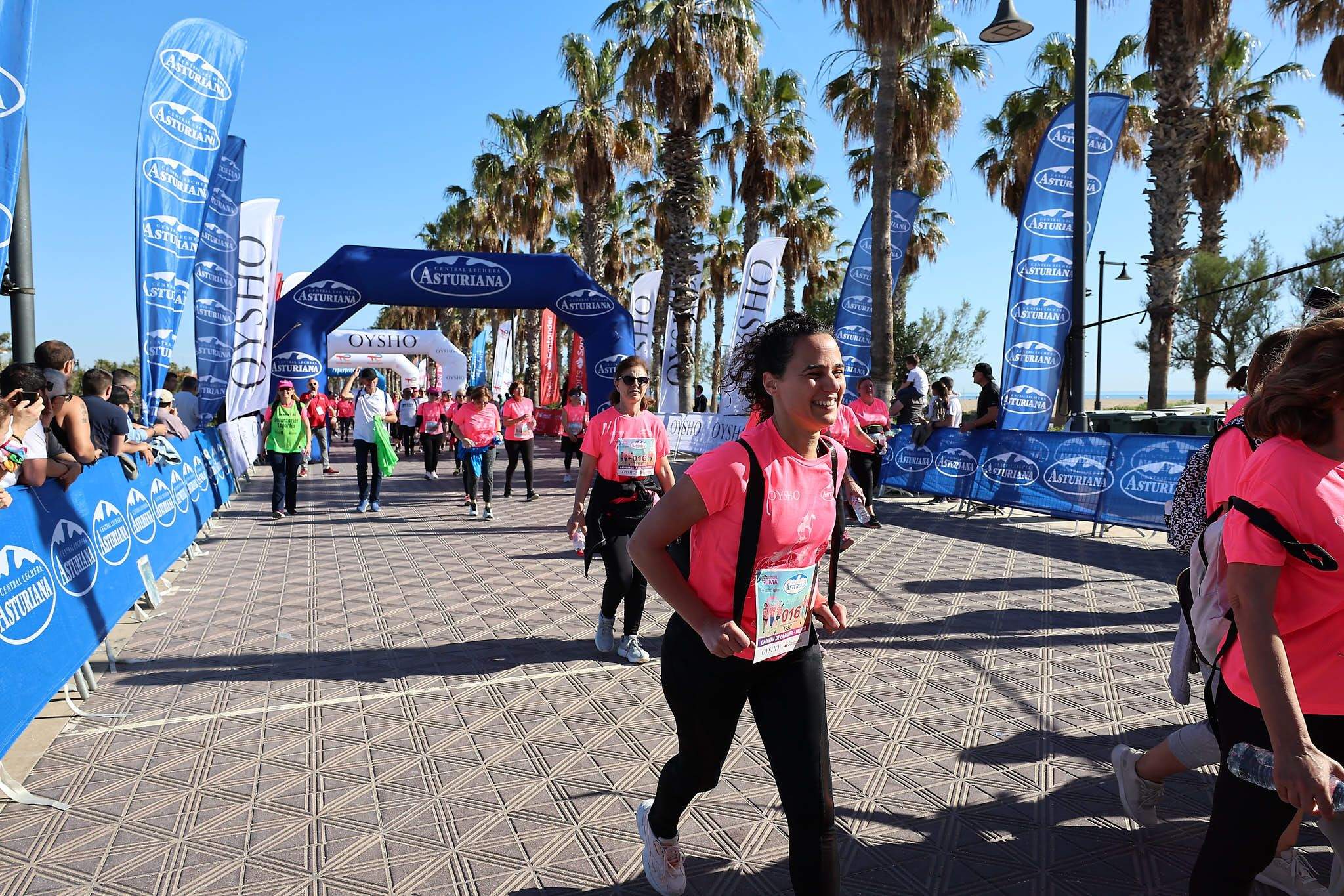 Las mejores fotos de la Carrera de la Mujer Central Lechera Asturiana de Valencia 2024. 1326