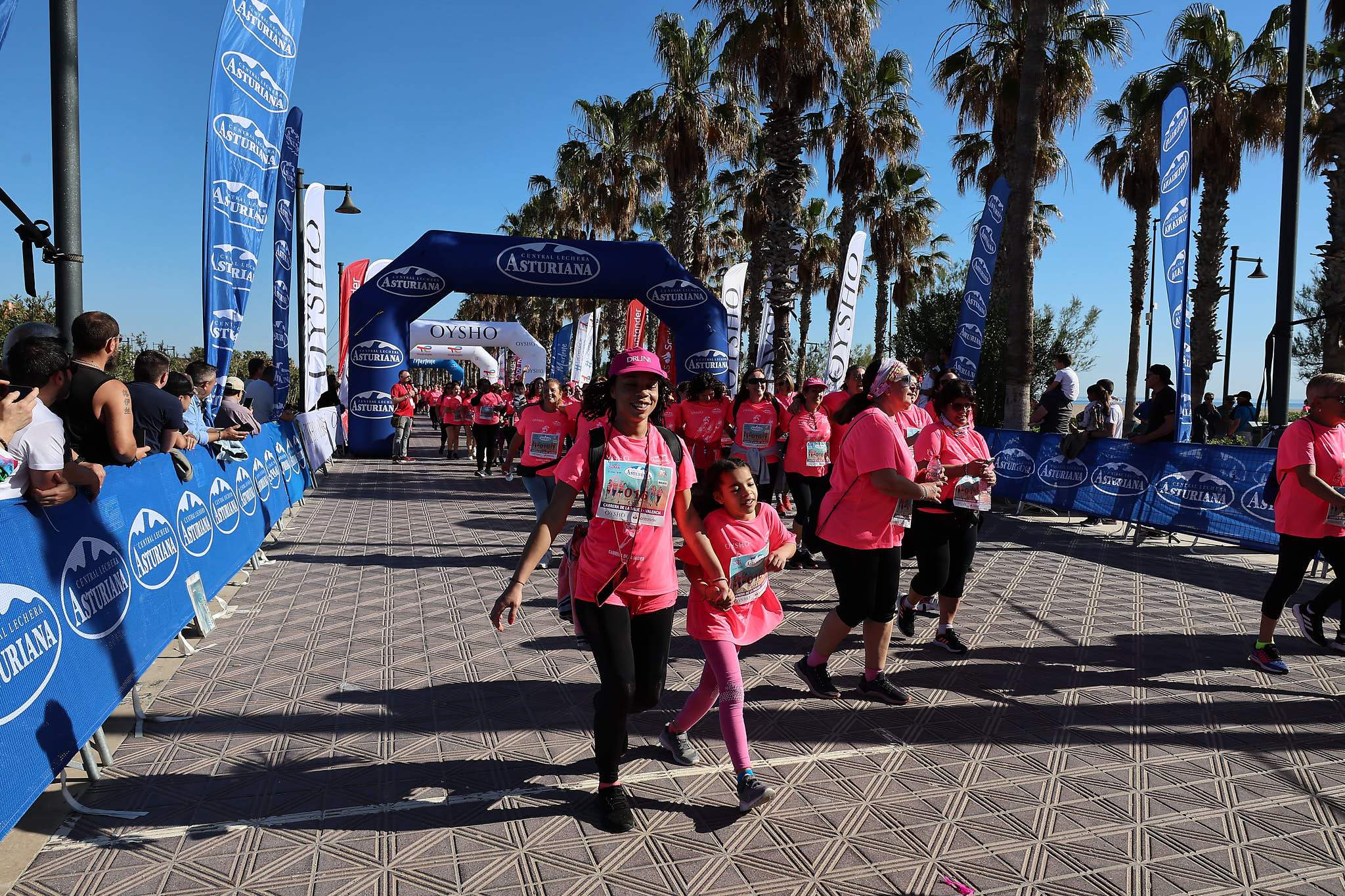 Las mejores fotos de la Carrera de la Mujer Central Lechera Asturiana de Valencia 2024. 1336