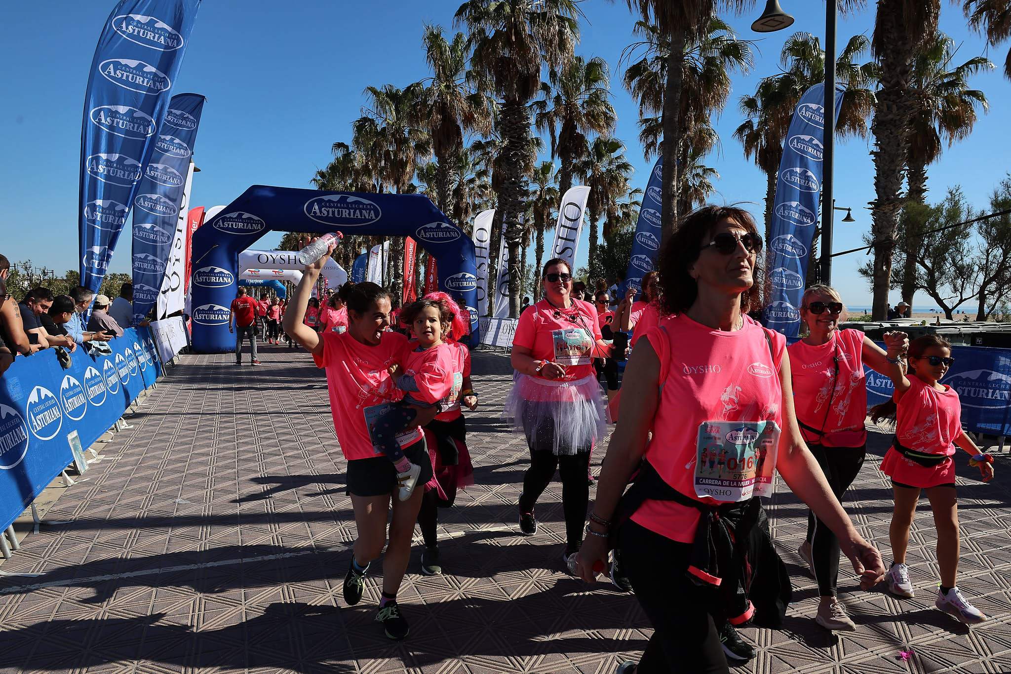 Las mejores fotos de la Carrera de la Mujer Central Lechera Asturiana de Valencia 2024. 1347