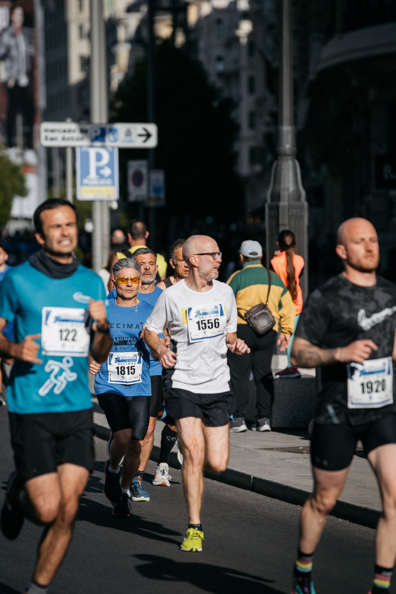 Las mejores fotos de la Gran Vía de la Carrera Bomberos de Madrid DÉCIMAS 2024. 26