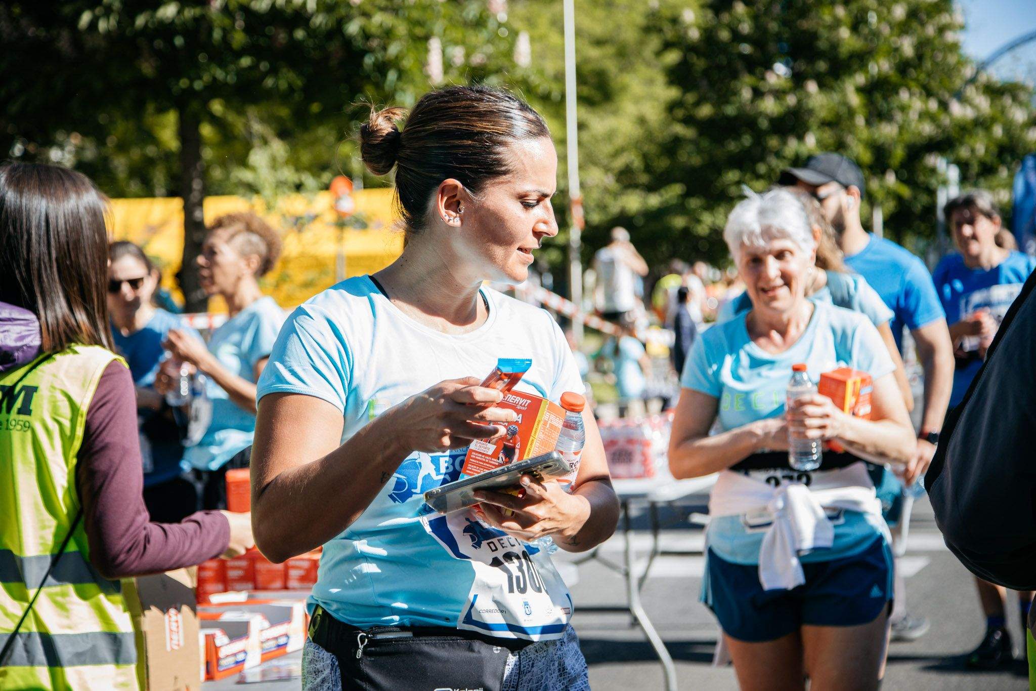 Las mejores fotos del ambiente en la meta de la Carrera Bomberos de Madrid DÉCIMAS 2024. 28