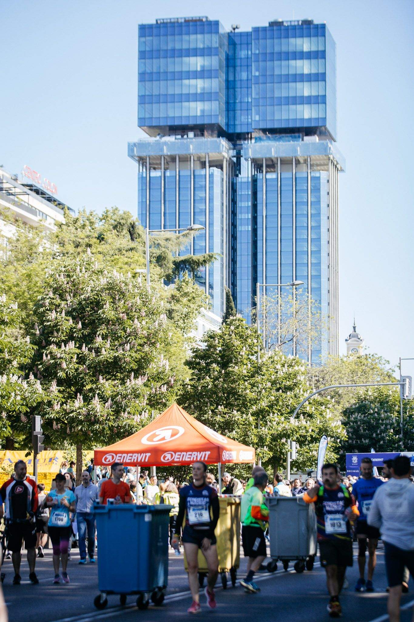 Las mejores fotos del ambiente en la meta de la Carrera Bomberos de Madrid DÉCIMAS 2024. 74