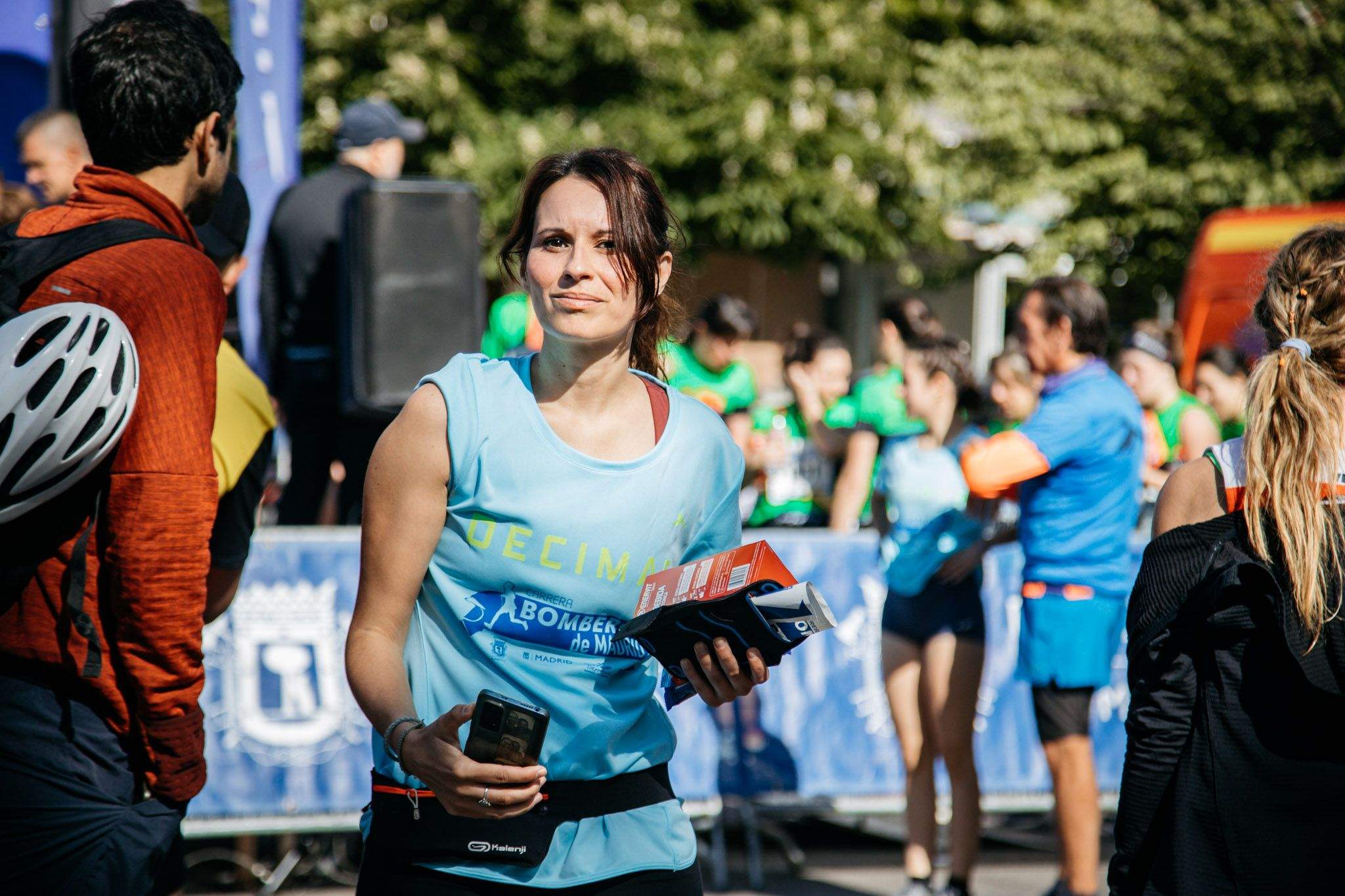 Las mejores fotos del ambiente en la meta de la Carrera Bomberos de Madrid DÉCIMAS 2024. 76