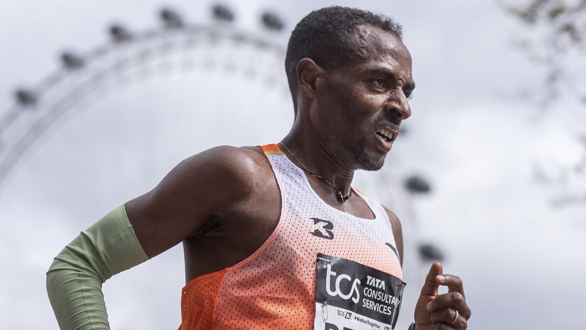 Kenenisa Bekele en el Maratón de Londres de 2024, donde demostró un estado de forma fantástico. WORLD ATHLETICS.