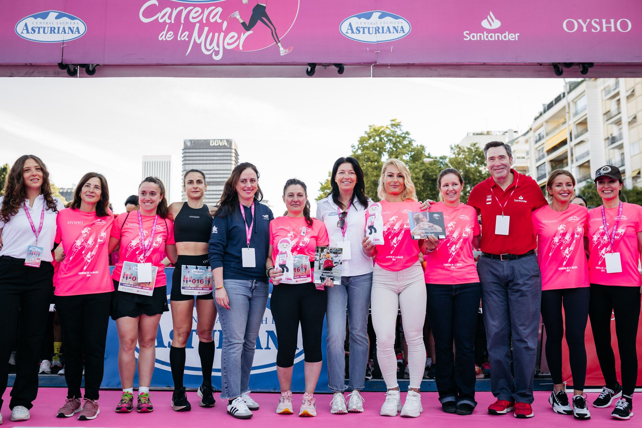 Las 50 mejores fotos de la Carrera de la Mujer Central Lechera Asturiana de Madrid 2024. (10)