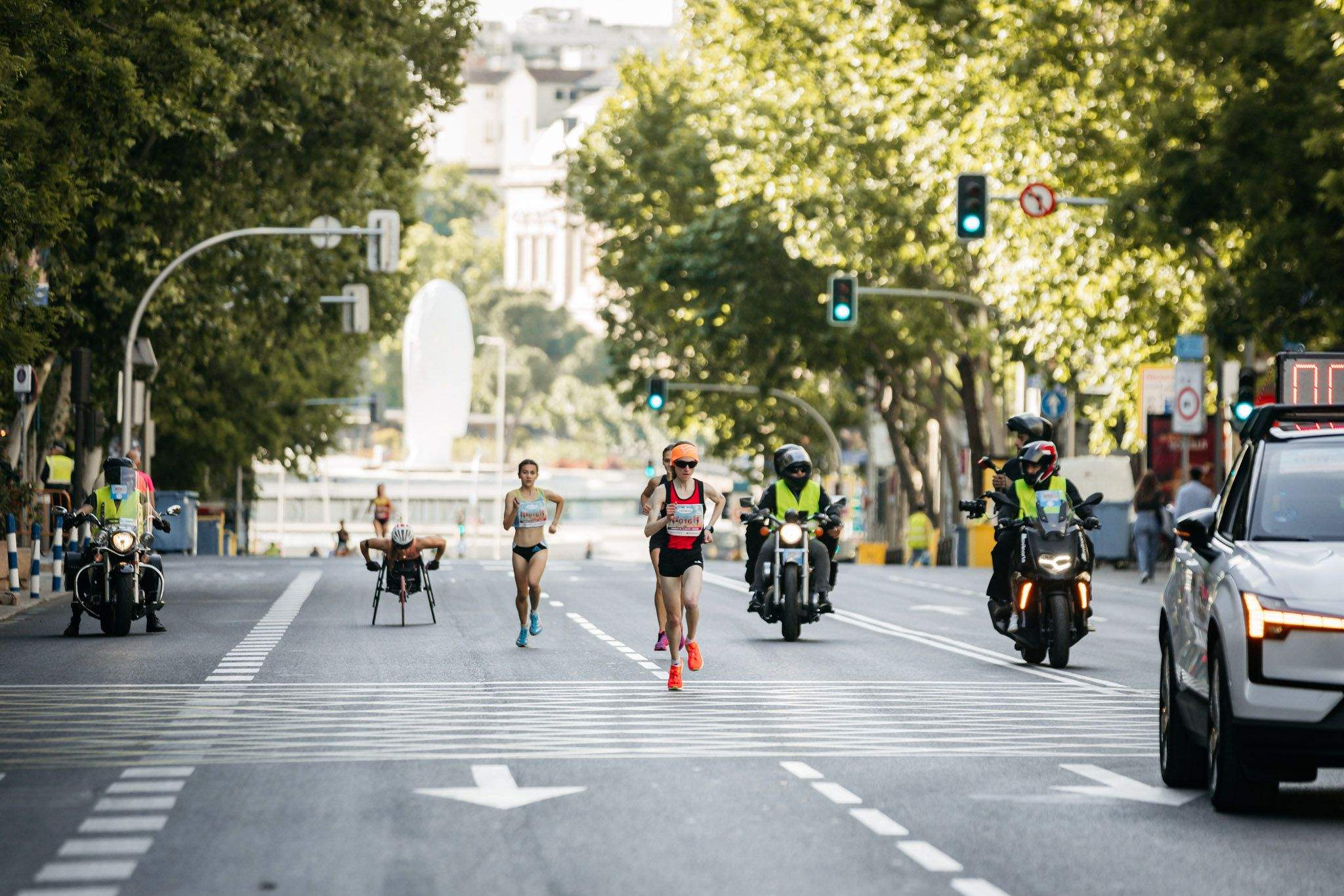 Las mejores fotos del ambiente post de la Carrera de la Mujer Central Lechera Asturiana de Madrid 2024. 1