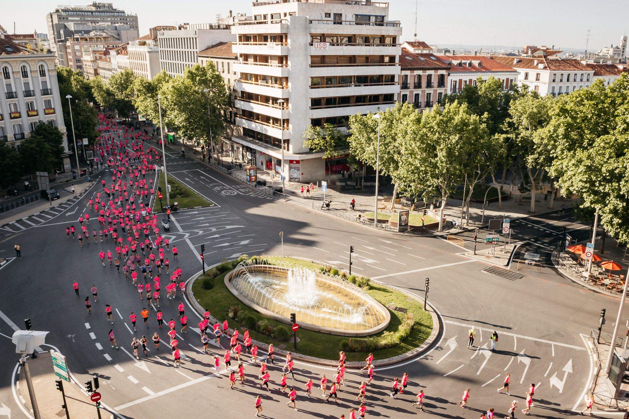 Las mejores fotos del ambiente post de la Carrera de la Mujer Central Lechera Asturiana de Madrid 2024. 20