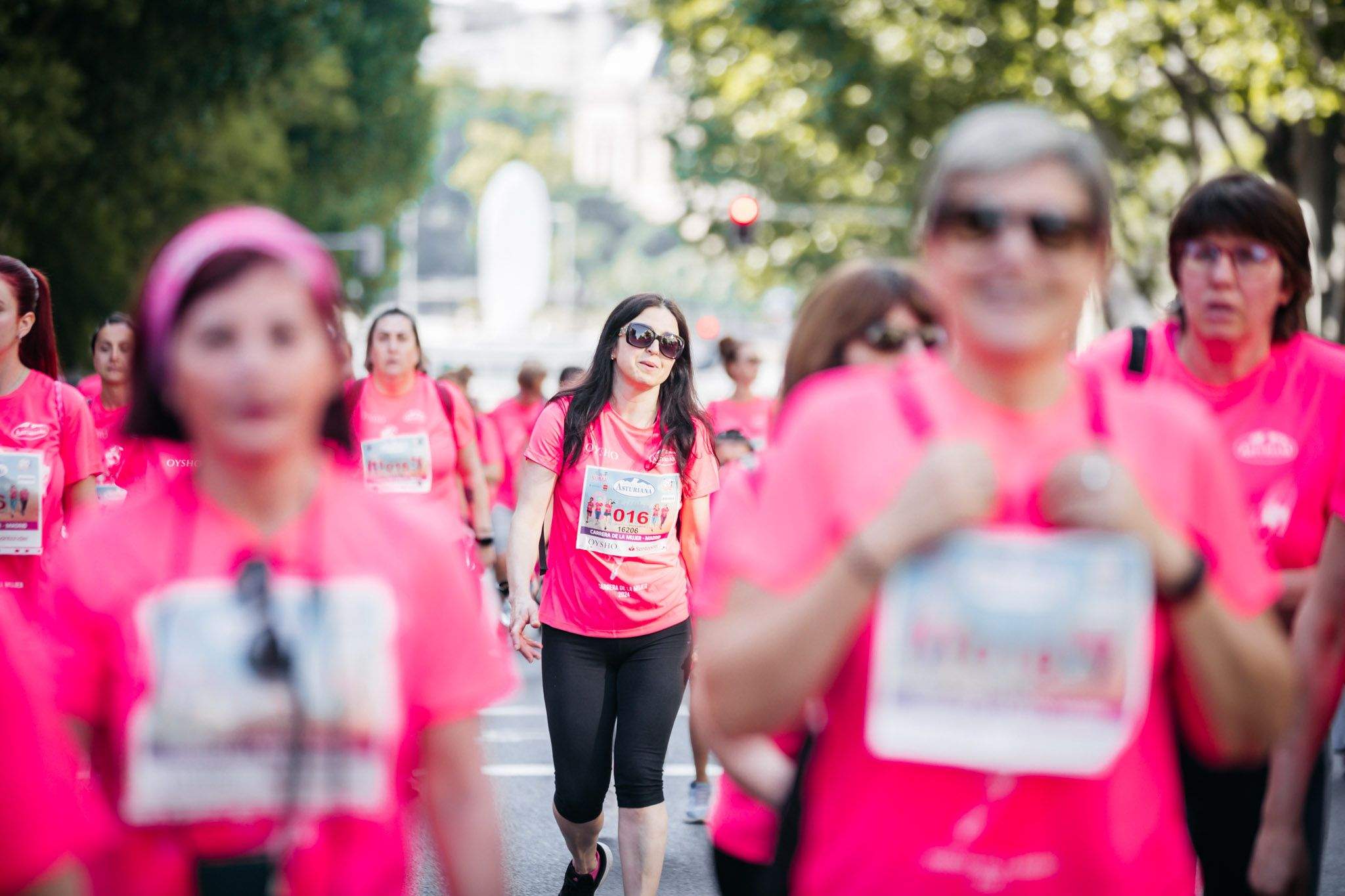 Las mejores fotos del ambiente post de la Carrera de la Mujer Central Lechera Asturiana de Madrid 2024. 50