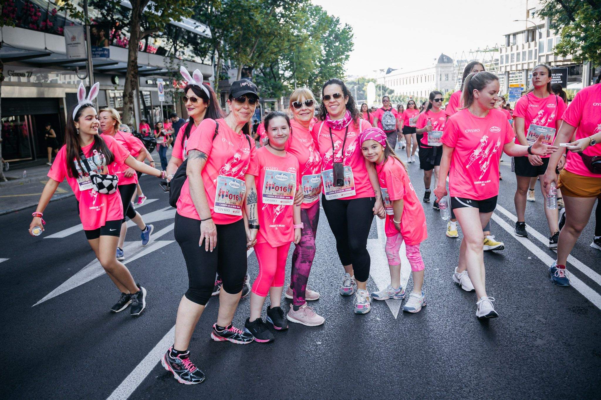 Las mejores fotos del ambiente post de la Carrera de la Mujer Central Lechera Asturiana de Madrid 2024. 63