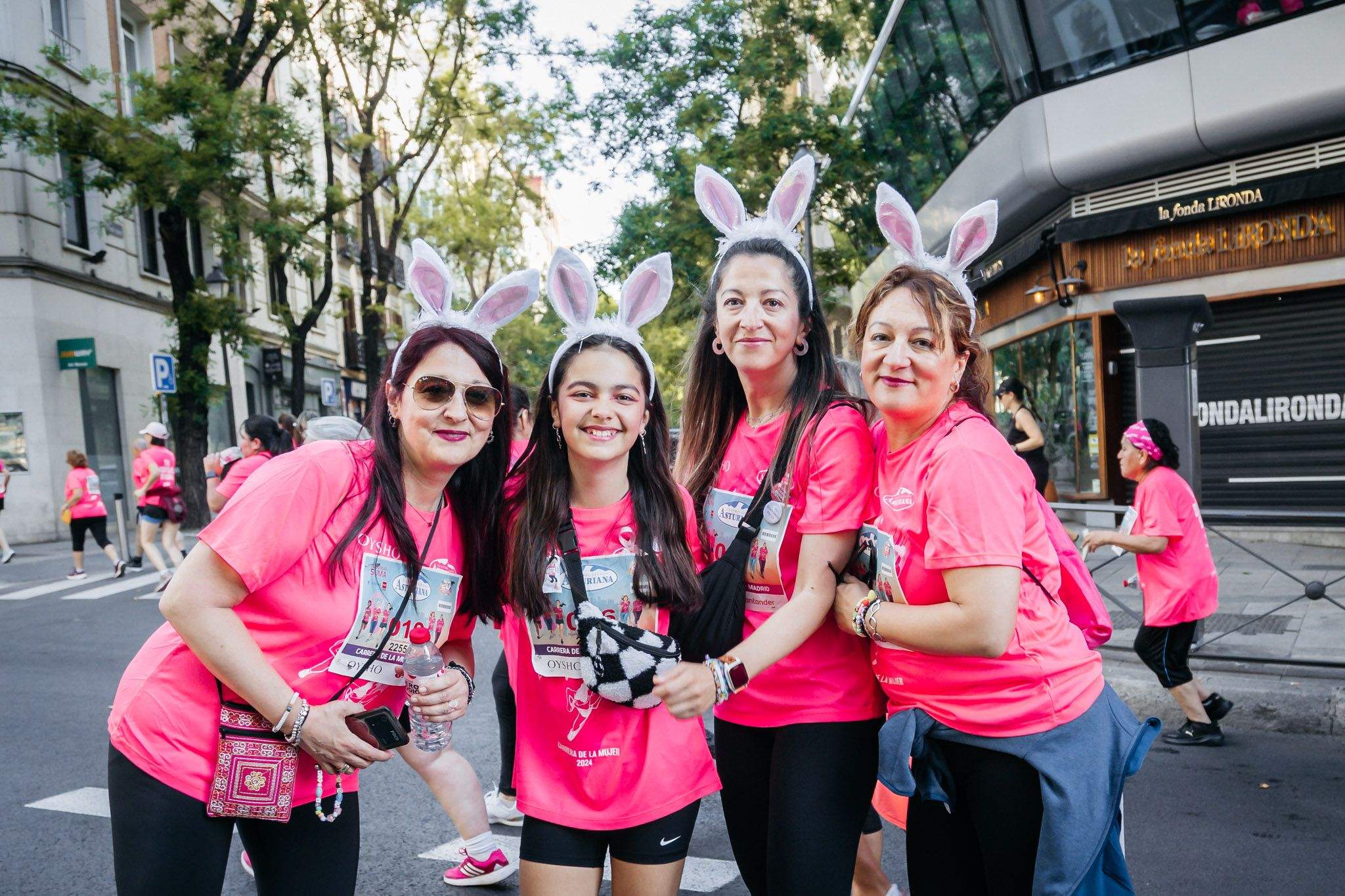 Las mejores fotos del ambiente post de la Carrera de la Mujer Central Lechera Asturiana de Madrid 2024. 66