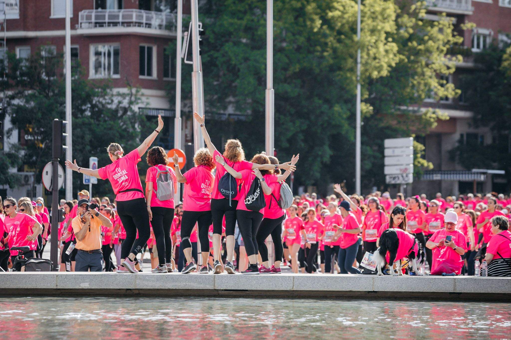 Las mejores fotos del ambiente post de la Carrera de la Mujer Central Lechera Asturiana de Madrid 2024. 82