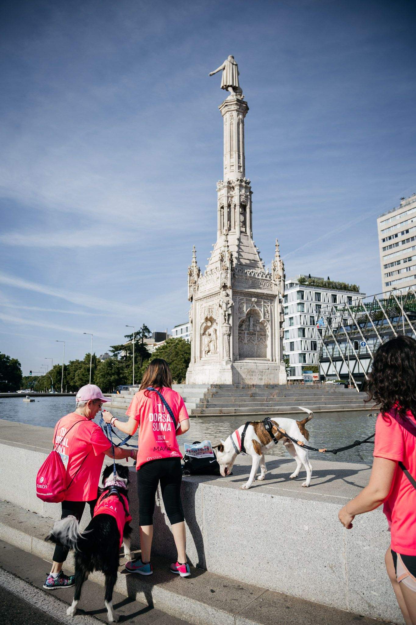 Las mejores fotos del ambiente post de la Carrera de la Mujer Central Lechera Asturiana de Madrid 2024. 90