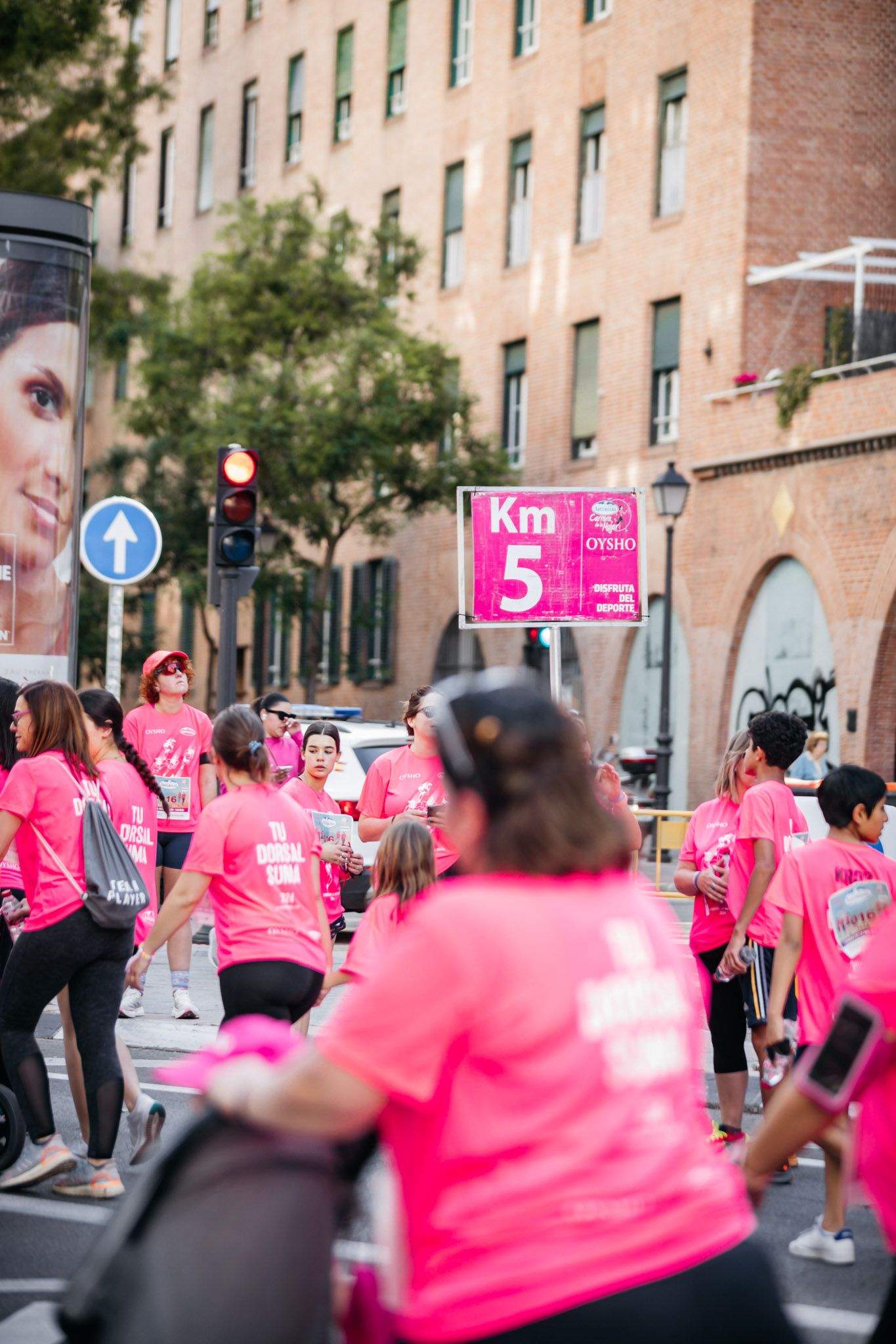Las mejores fotos del ambiente post de la Carrera de la Mujer Central Lechera Asturiana de Madrid 2024. 101