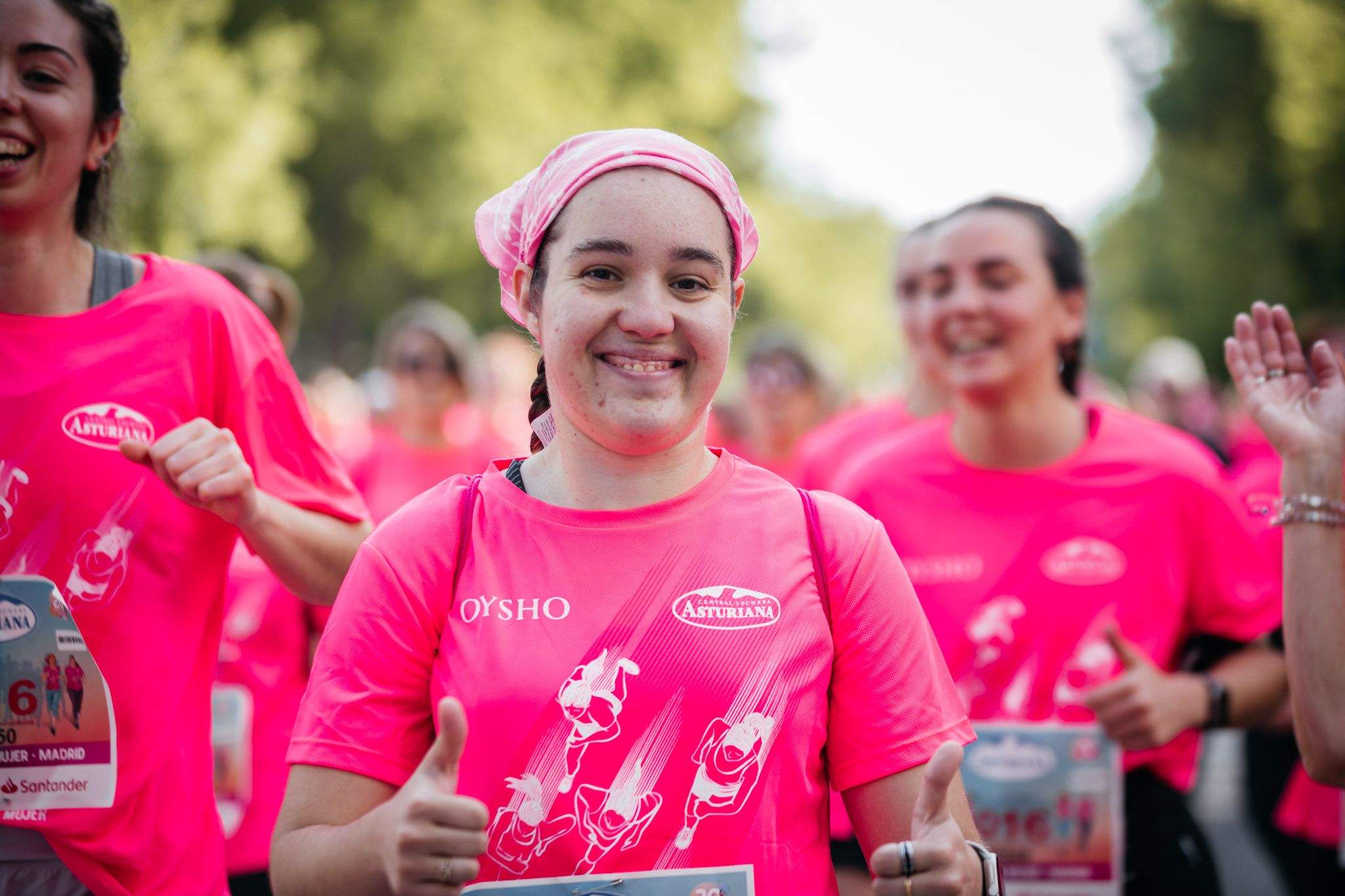 Las mejores fotos del ambiente post de la Carrera de la Mujer Central Lechera Asturiana de Madrid 2024. 118