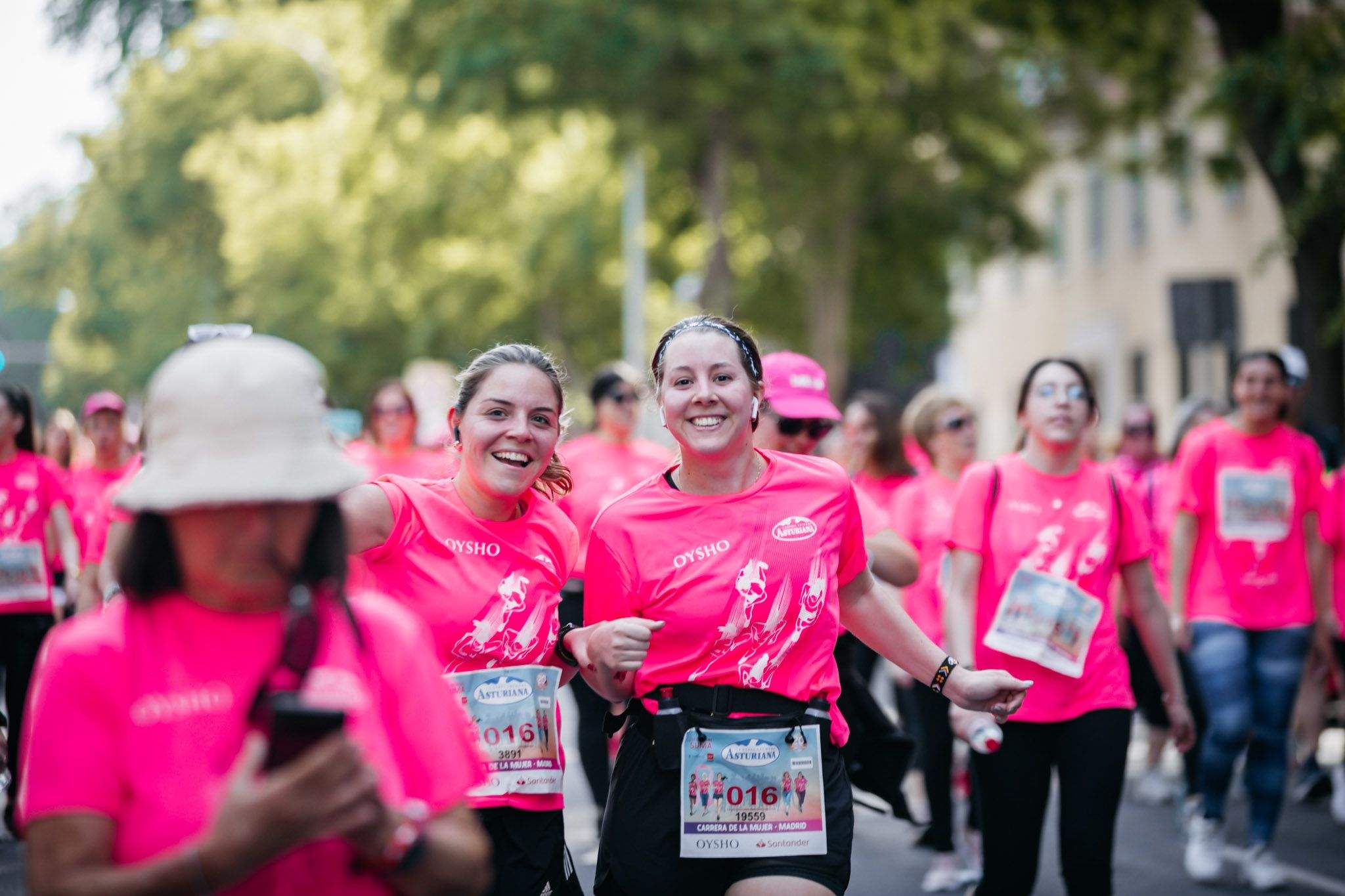 Las mejores fotos del ambiente post de la Carrera de la Mujer Central Lechera Asturiana de Madrid 2024. 125