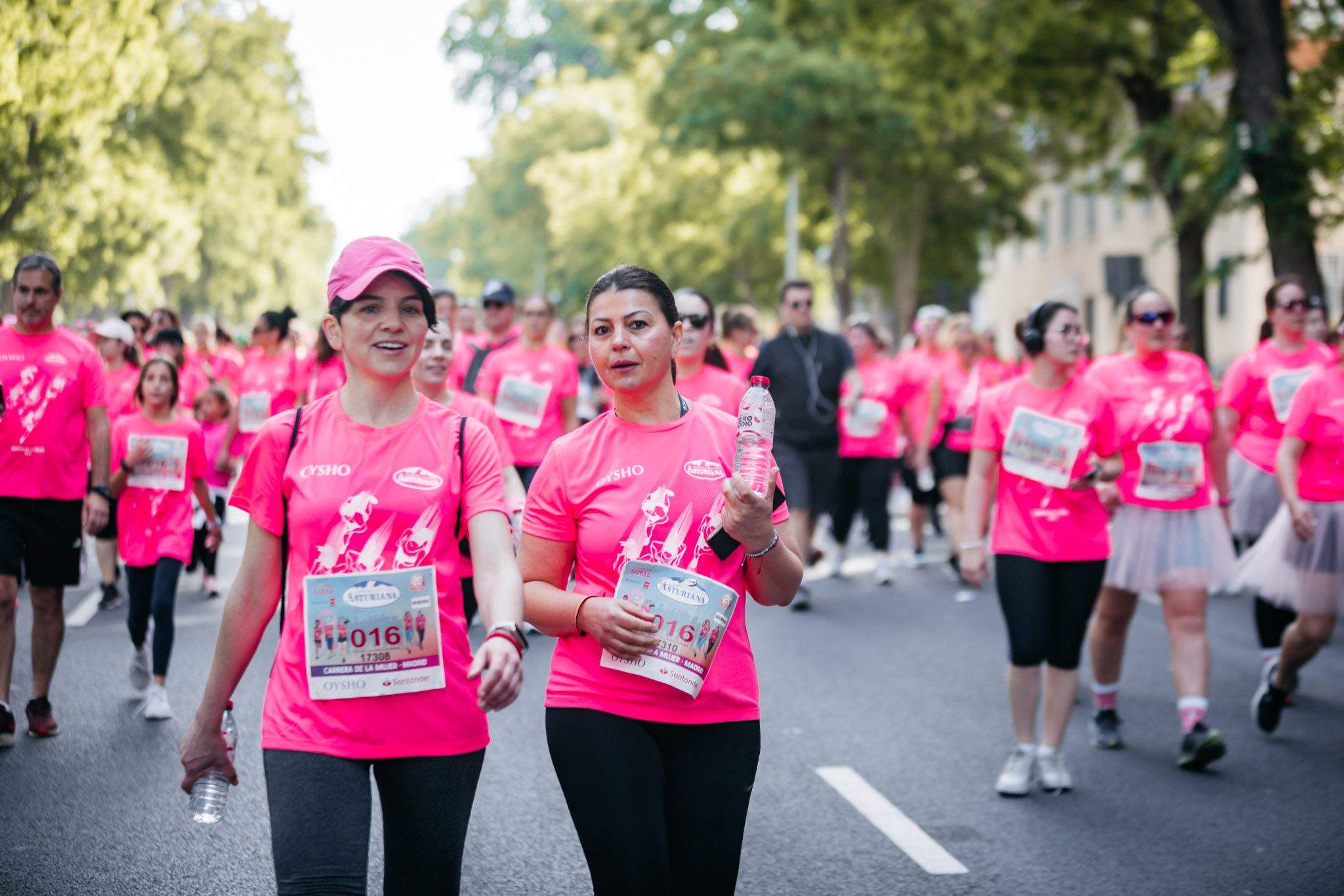Las mejores fotos del ambiente post de la Carrera de la Mujer Central Lechera Asturiana de Madrid 2024. 134